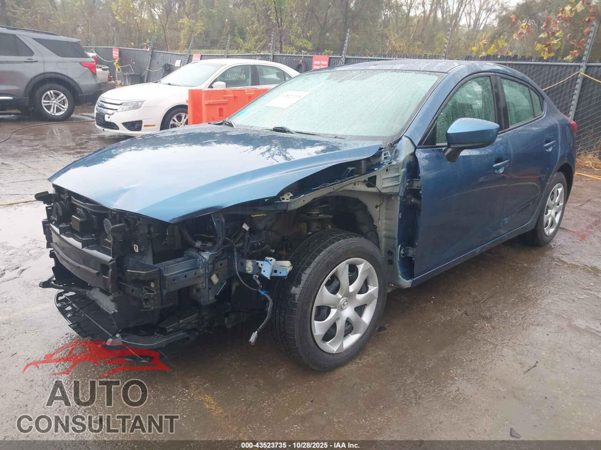 MAZDA MAZDA3 2017 - 3MZBN1U72HM102705