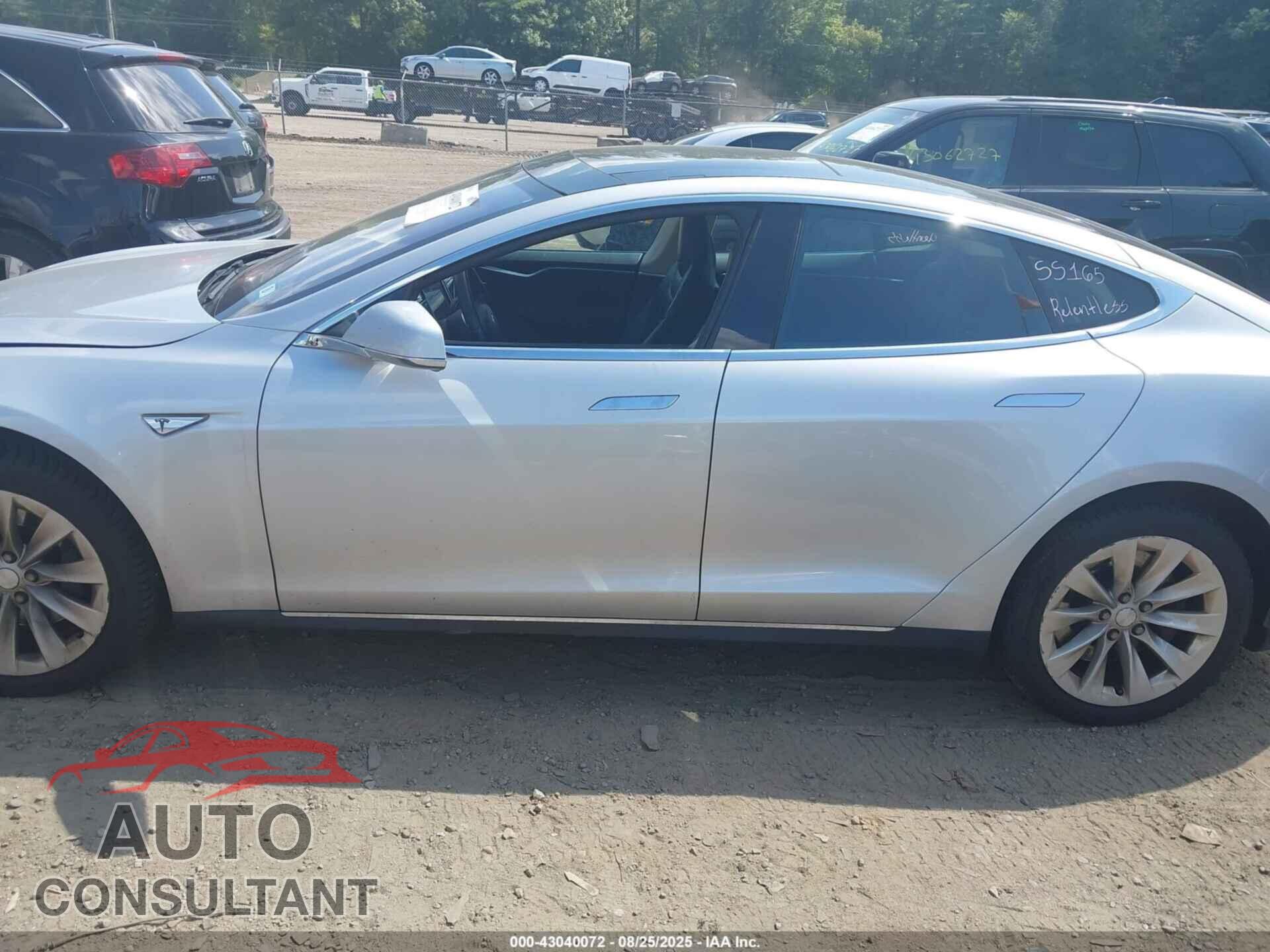 TESLA MODEL S 2013 - 5YJSA1CN3DFP14165