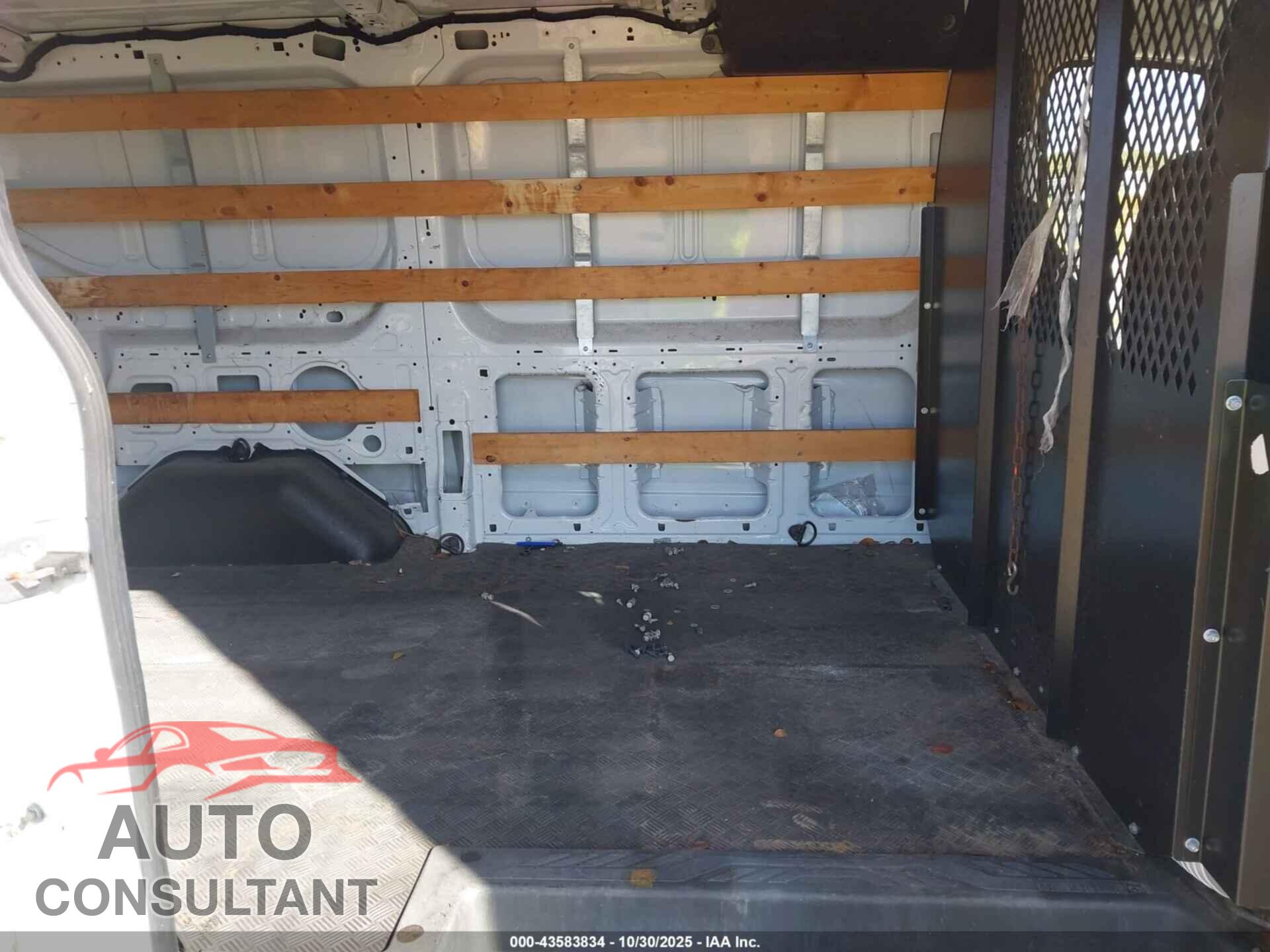 FORD TRANSIT 2017 - 1FTYR1YM9HKB10986