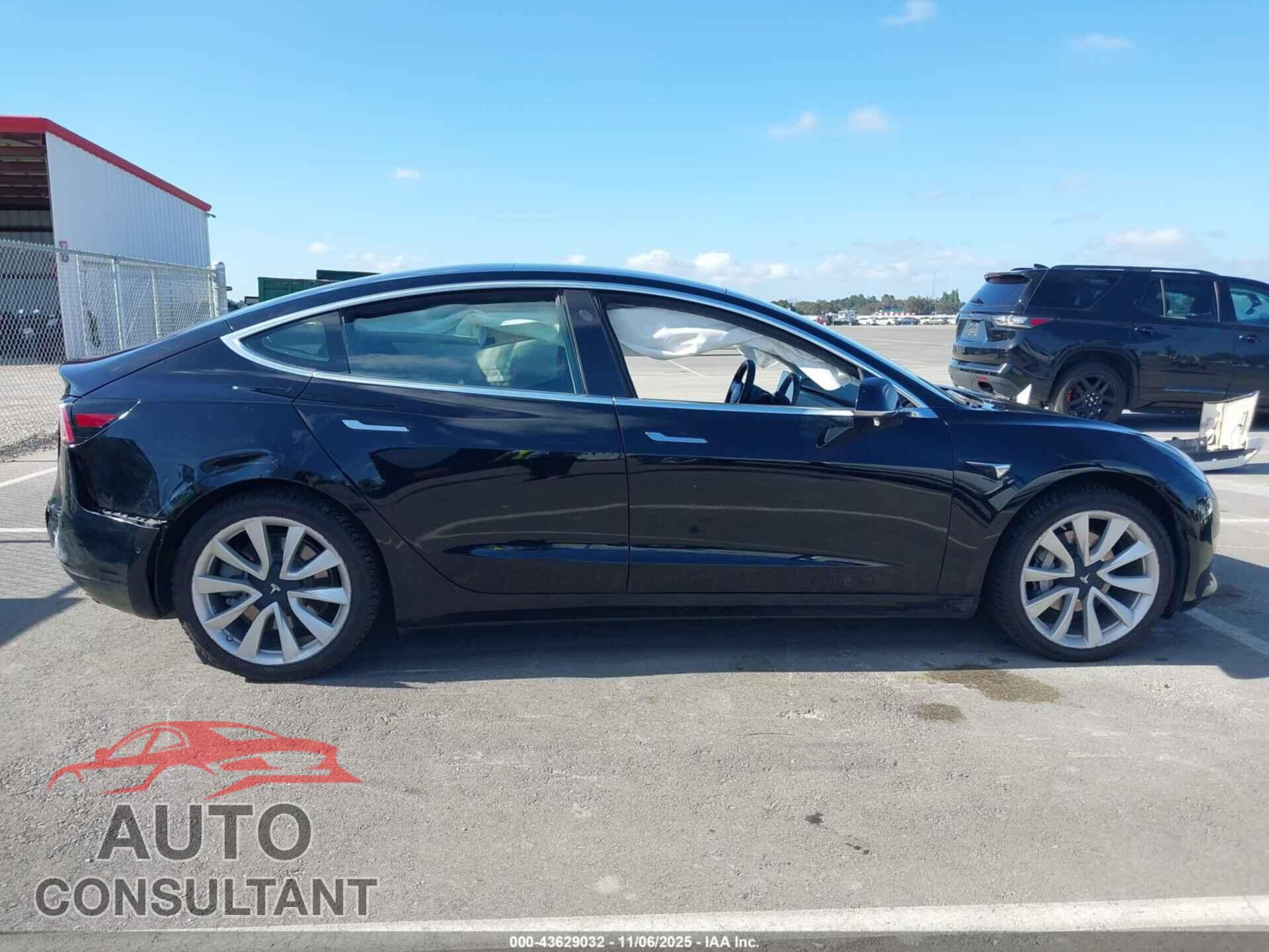 TESLA MODEL 3 2018 - 5YJ3E1EA8JF169904