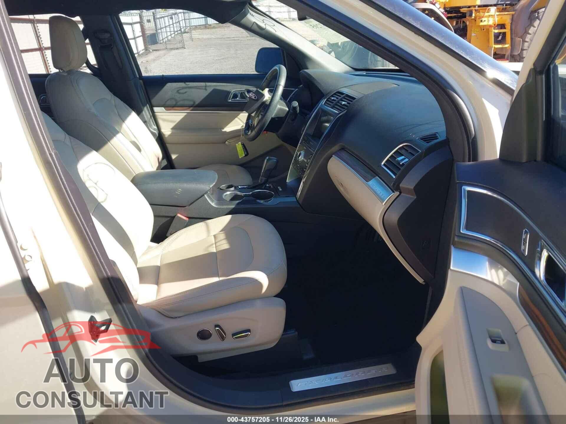 FORD EXPLORER 2018 - 1FM5K7F87JGB78238