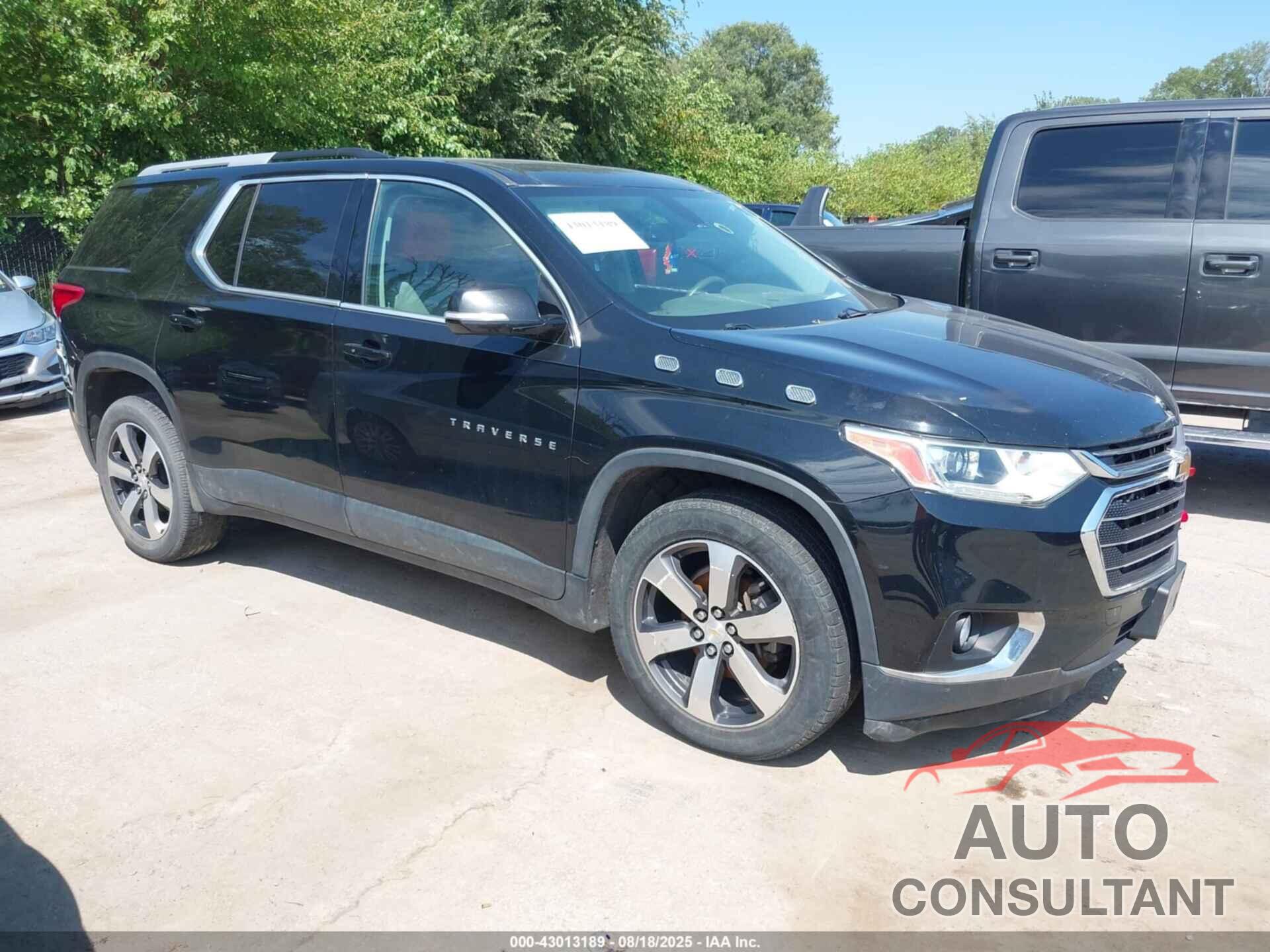 CHEVROLET TRAVERSE 2018 - 1GNEVHKW9JJ129591