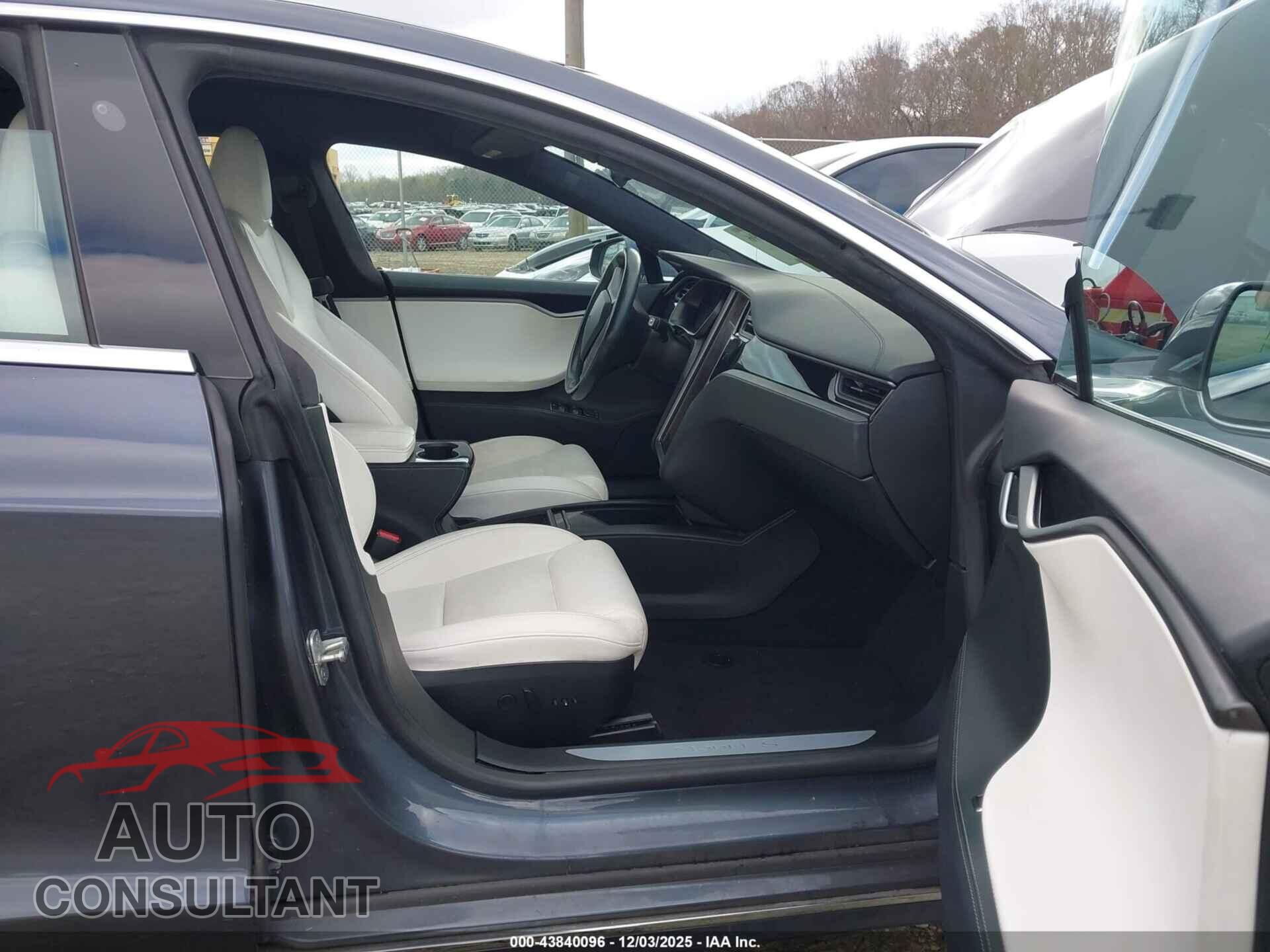 TESLA MODEL S 2020 - 5YJSA1E28LF350925