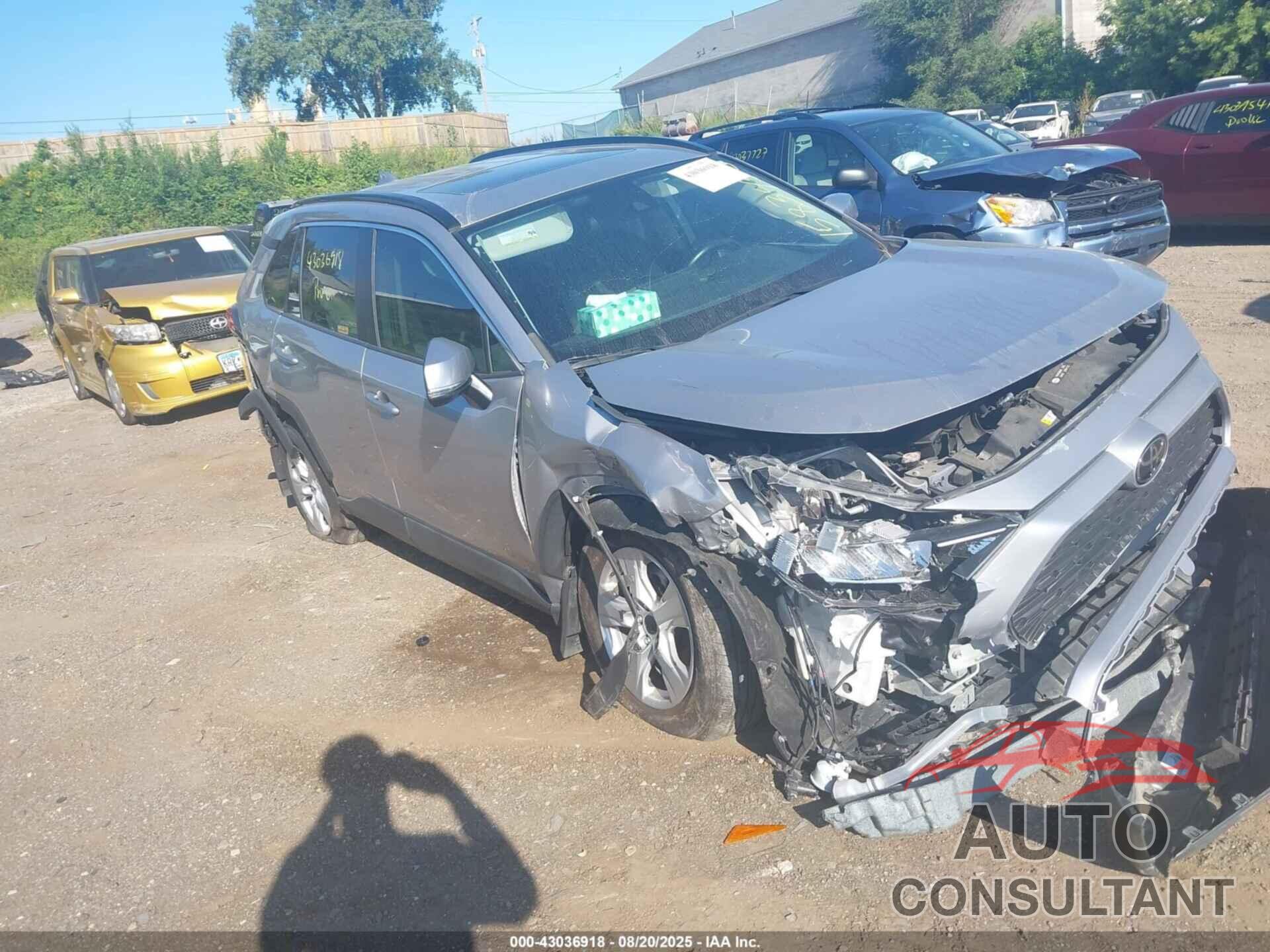 TOYOTA RAV4 2021 - 2T3P1RFV3MC161738