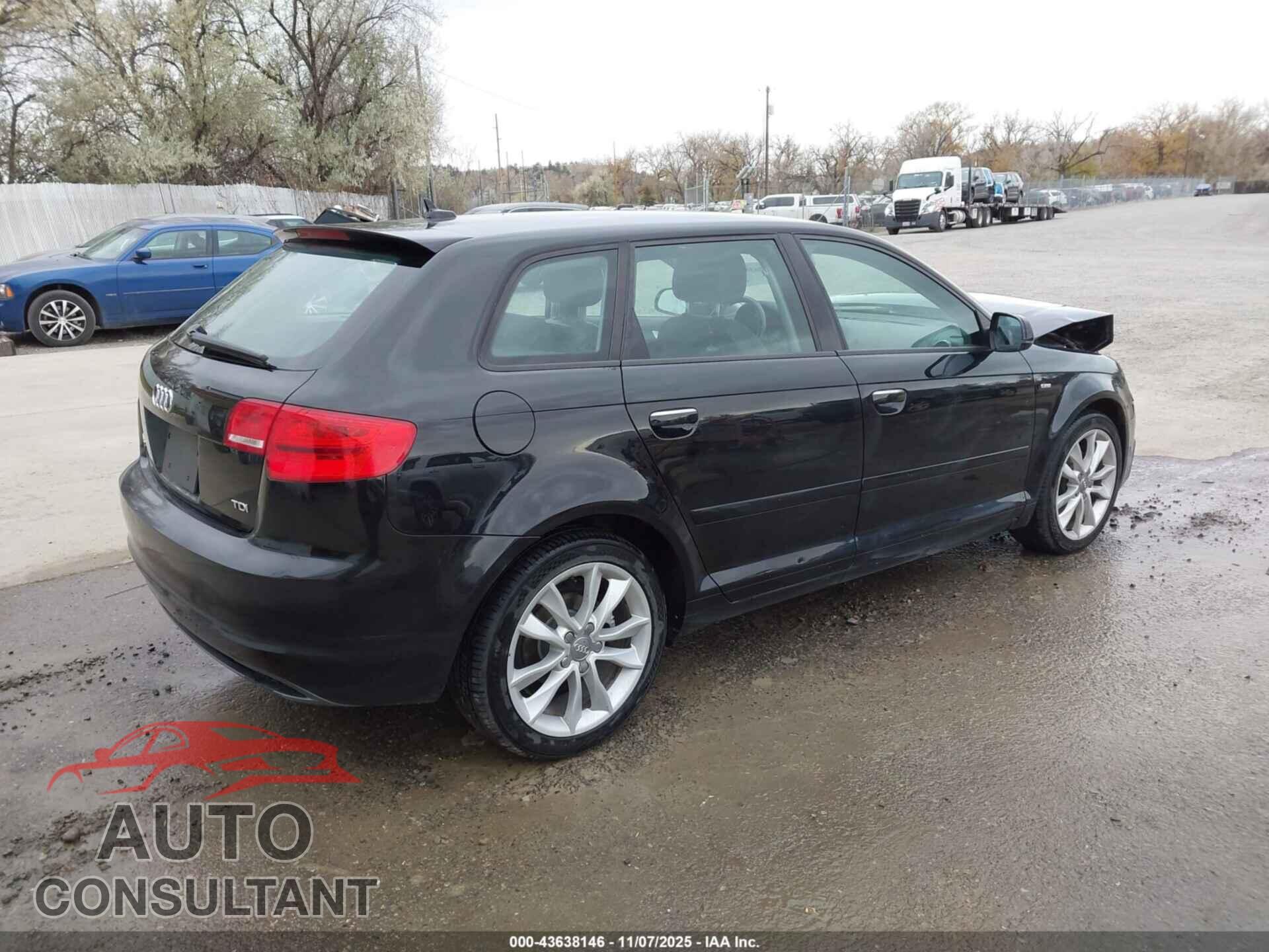 AUDI A3 2011 - WAUBJAFM5BA141307