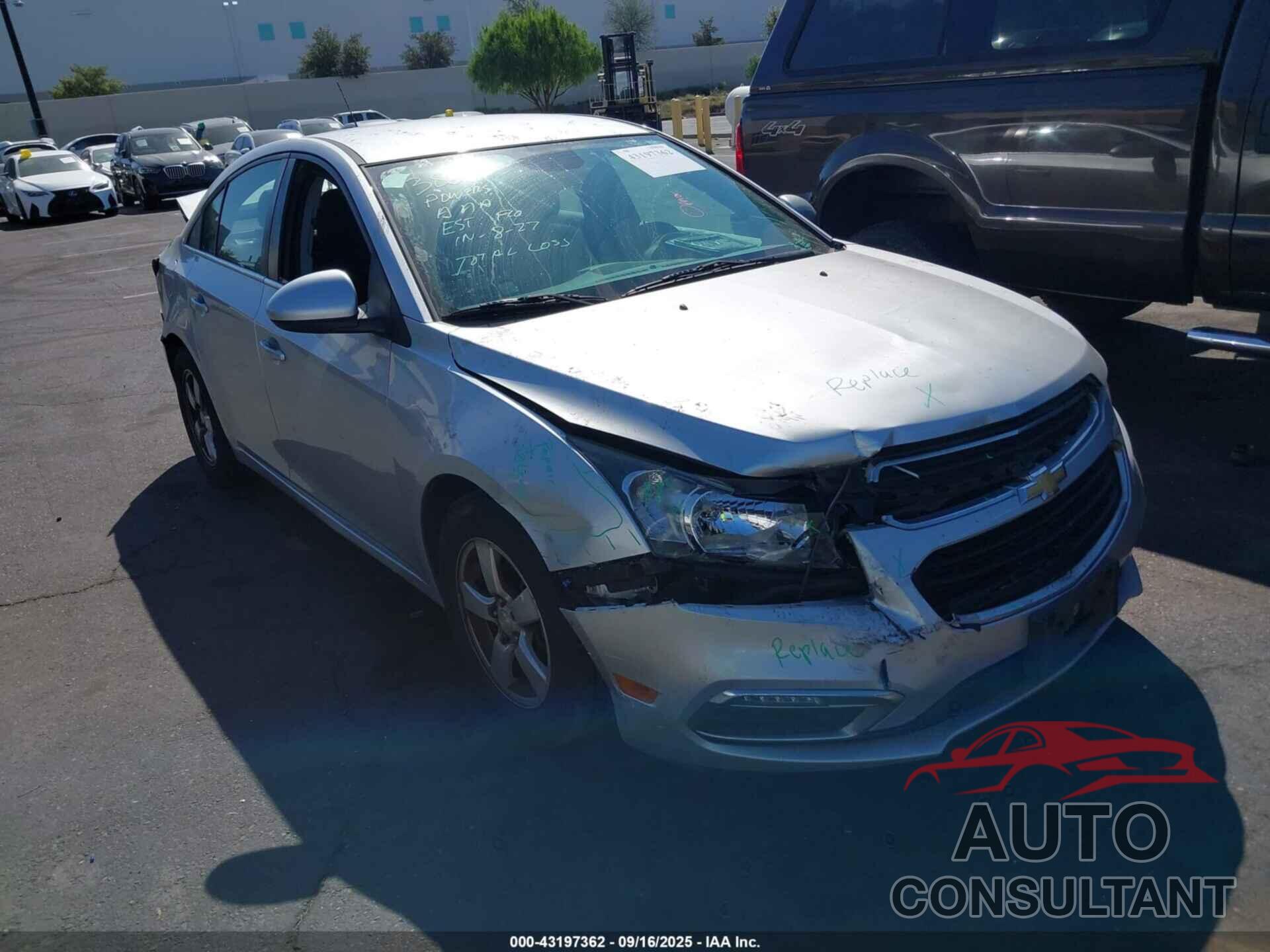 CHEVROLET CRUZE 2015 - 1G1PC5SB0F7267570