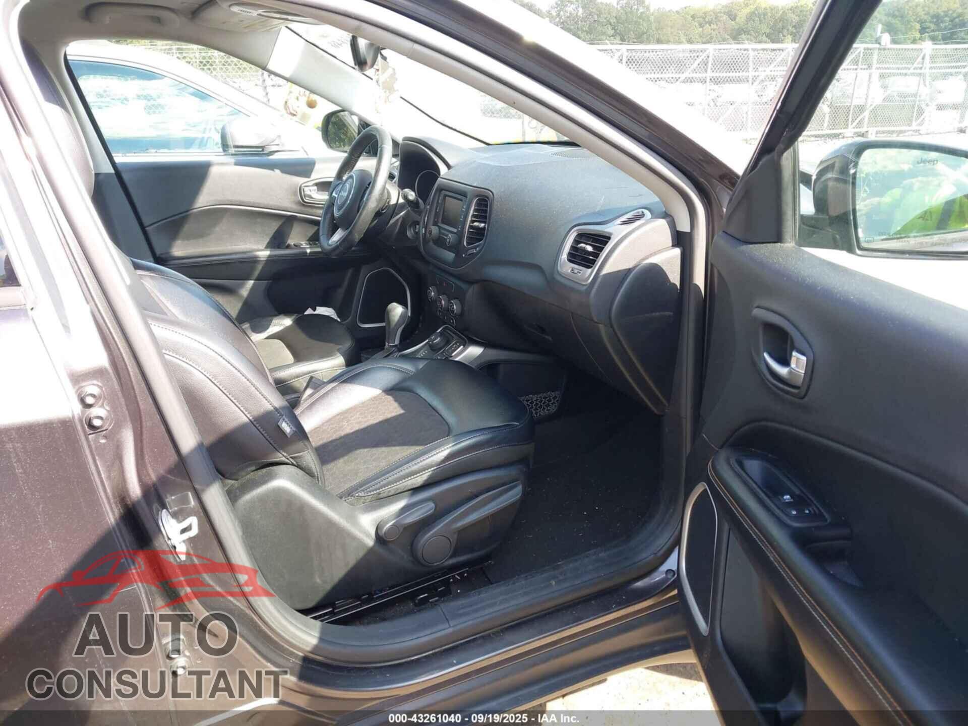 JEEP NEW COMPASS 2017 - 3C4NJDBB3HT600485