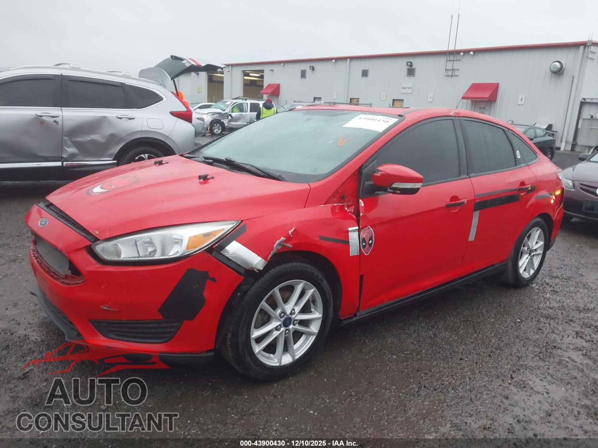FORD FOCUS 2015 - 1FADP3F28FL257136