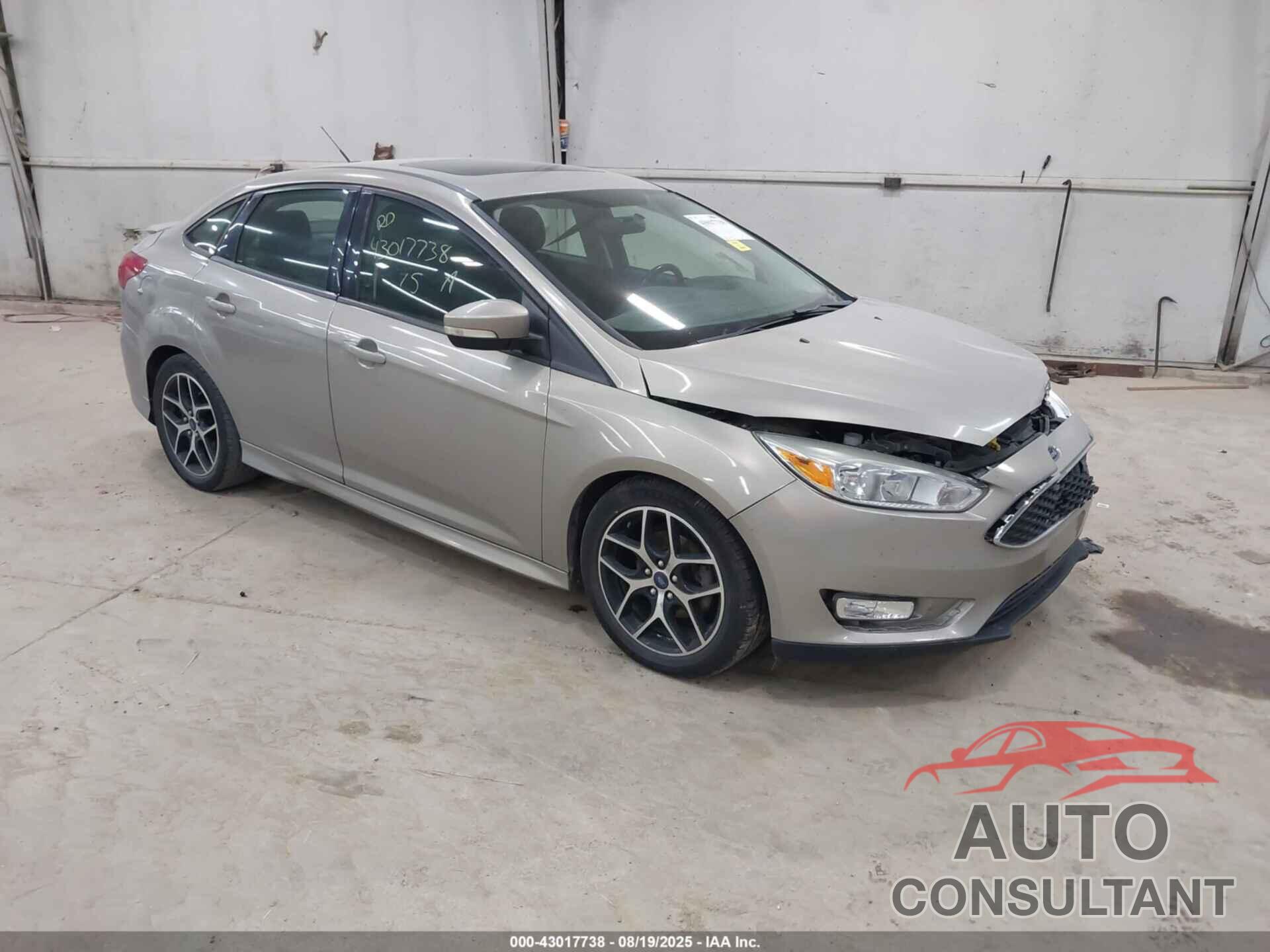 FORD FOCUS 2015 - 1FADP3F21FL379028
