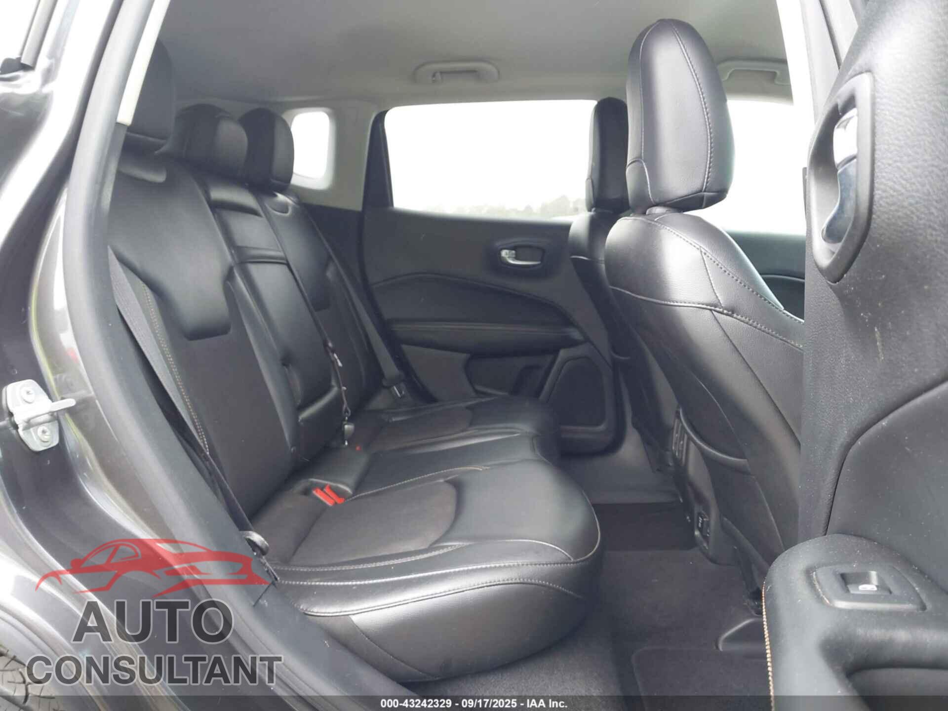 JEEP COMPASS 2018 - 3C4NJCBB6JT194296