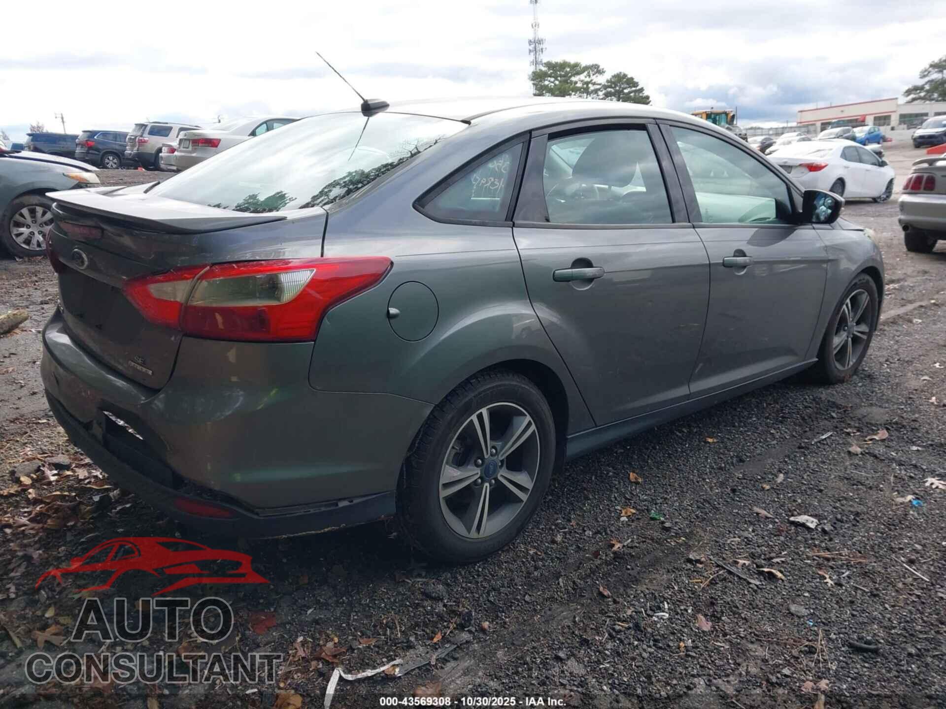FORD FOCUS 2014 - 1FADP3F26EL320121