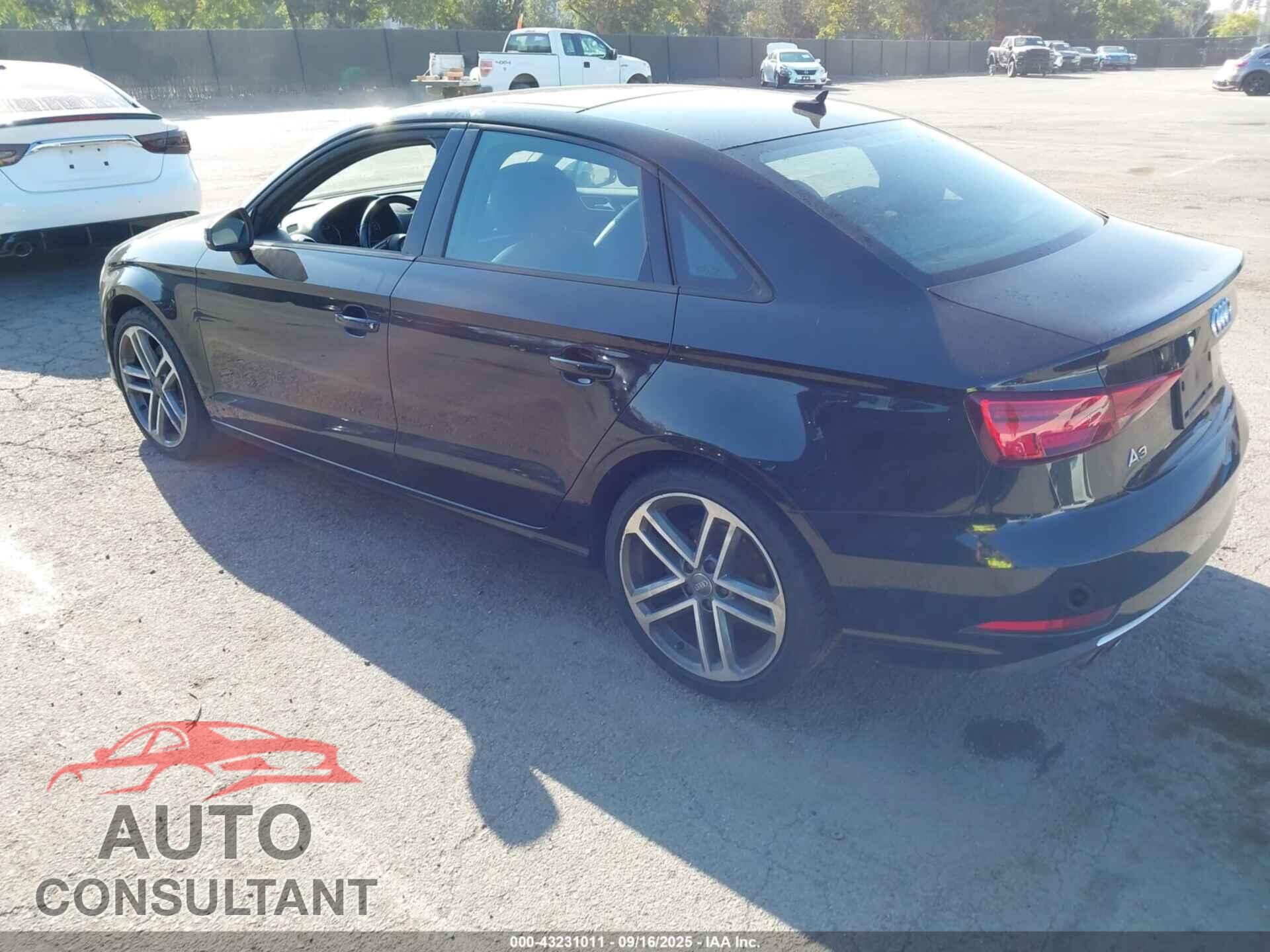 AUDI A3 2017 - WAUAUGFF1H1044105