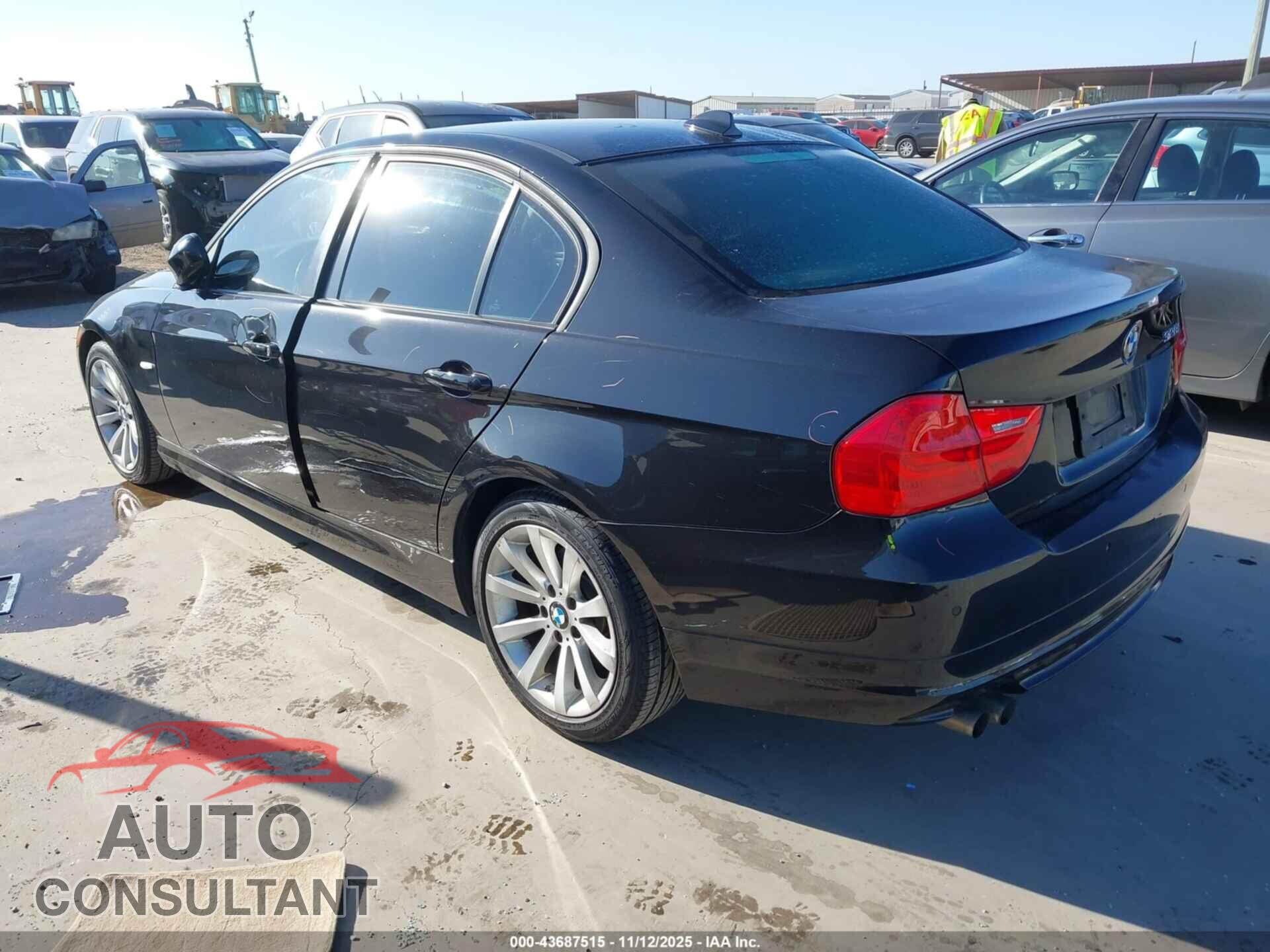 BMW 328I 2011 - WBAPH7C57BE681574