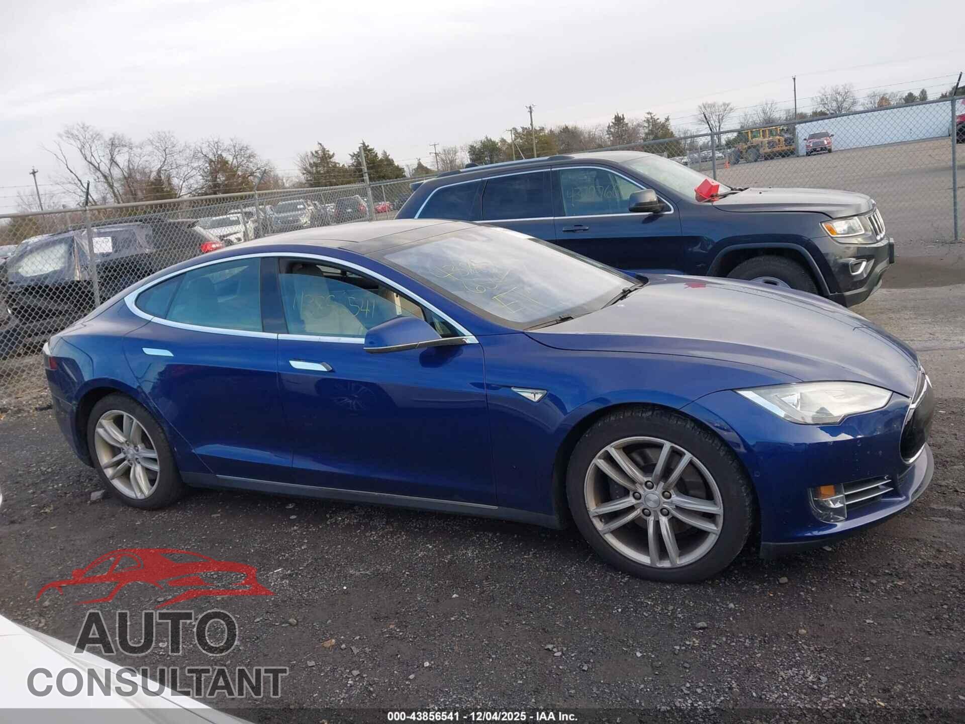 TESLA MODEL S 2015 - 5YJSA1S20FF093624