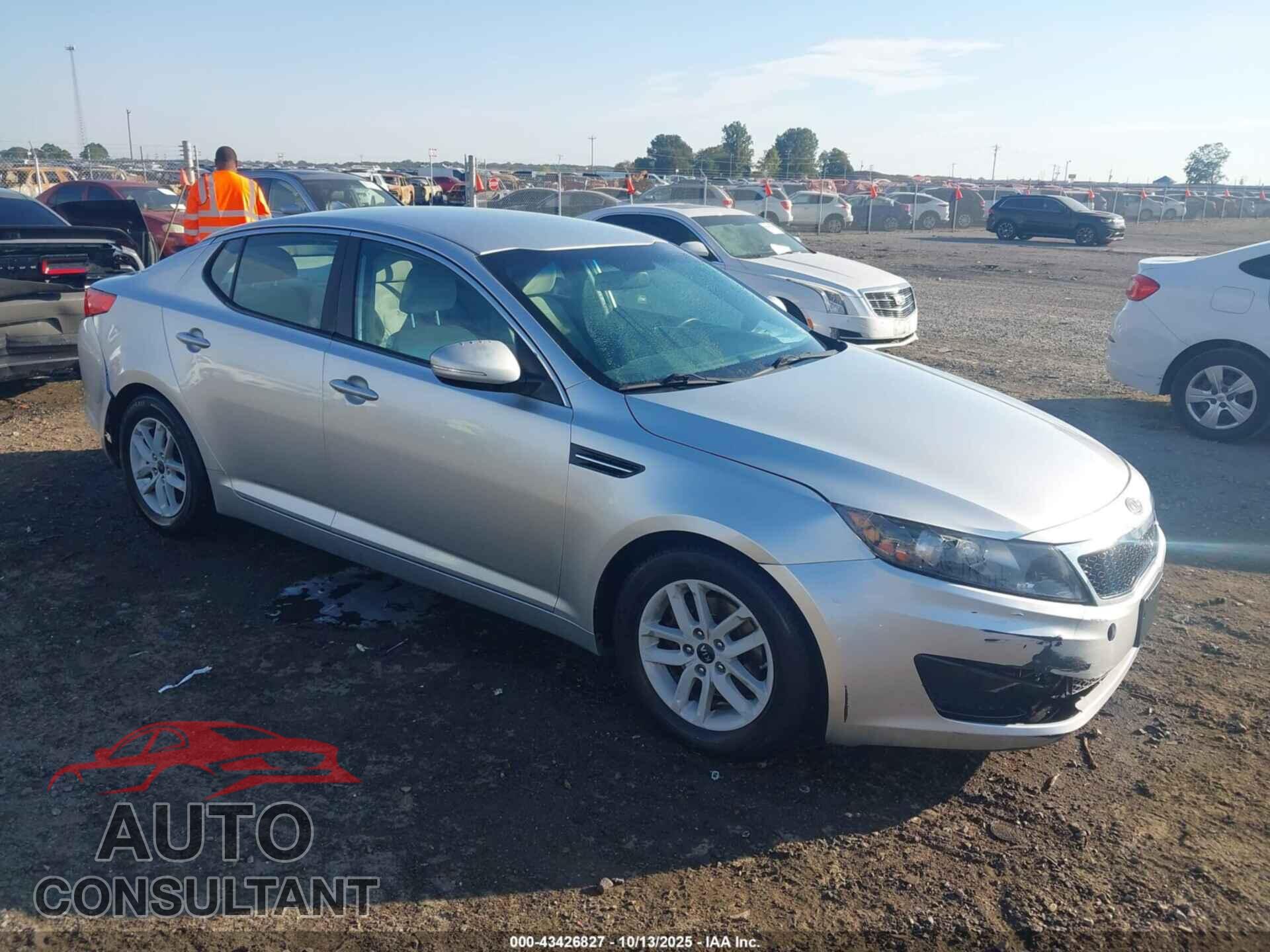 KIA OPTIMA 2011 - KNAGM4A79B5084859