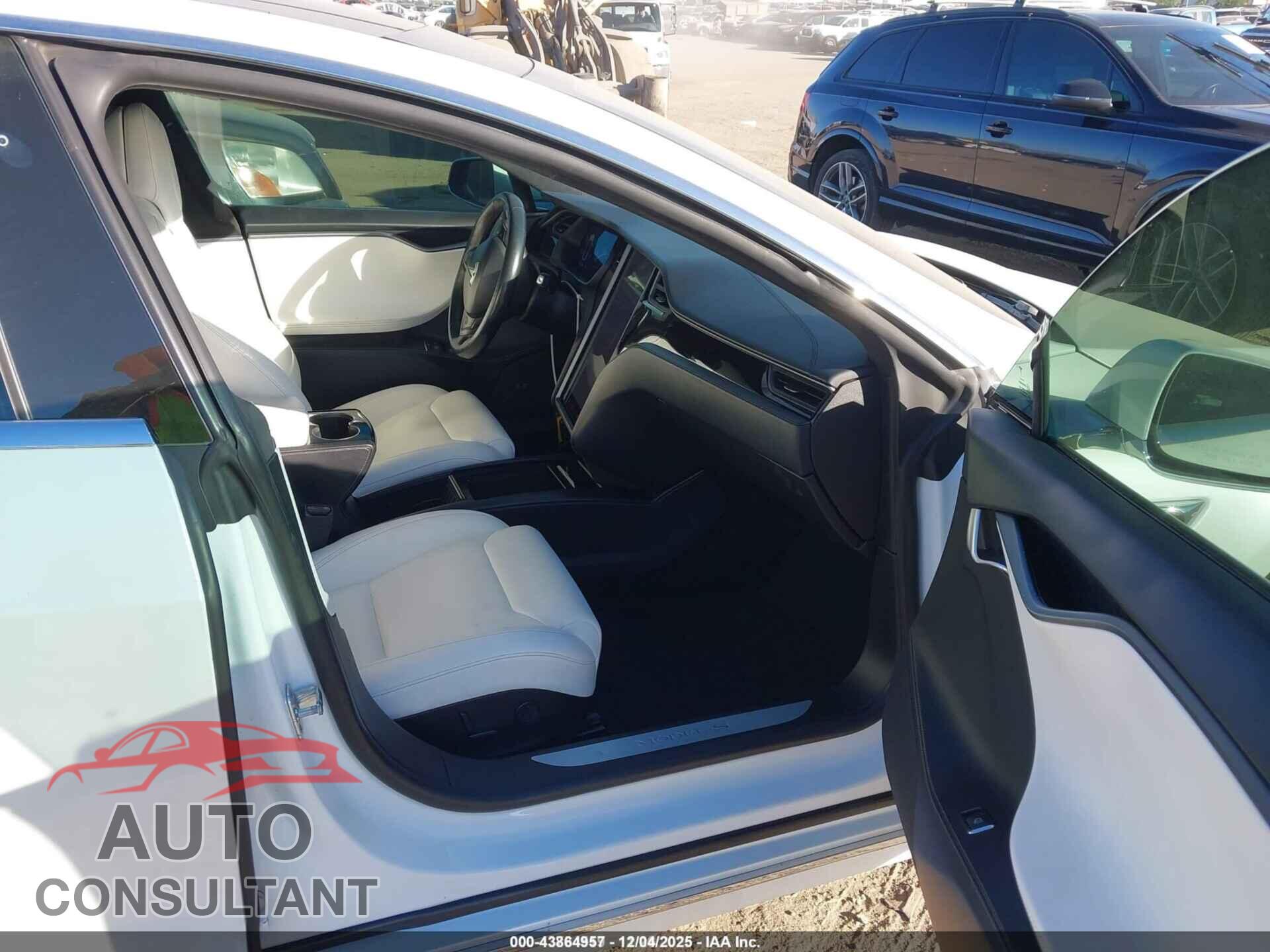 TESLA MODEL S 2018 - 5YJSA1E25JF298229