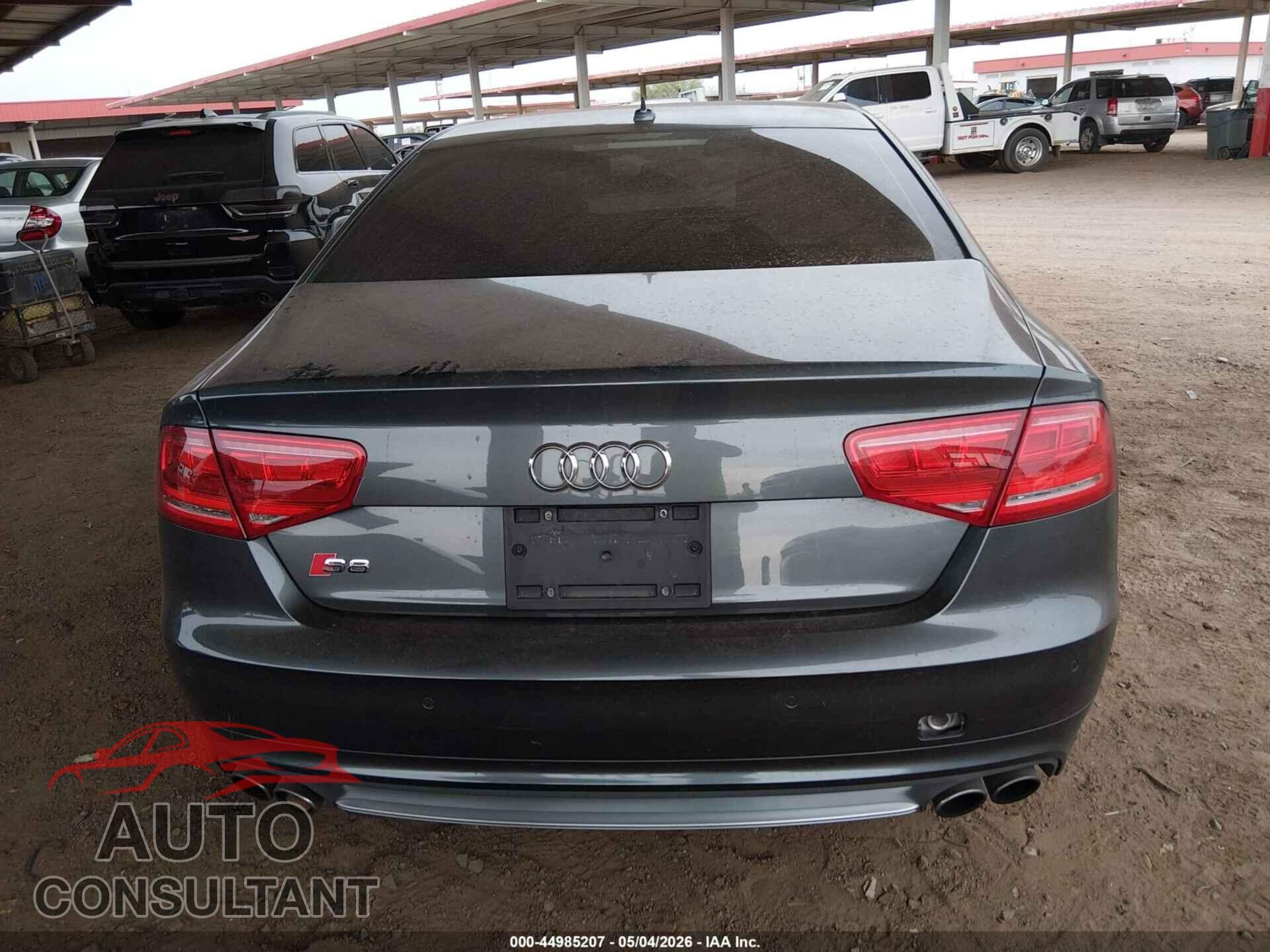 AUDI S8 2013 - WAUD2AFD1DN027421