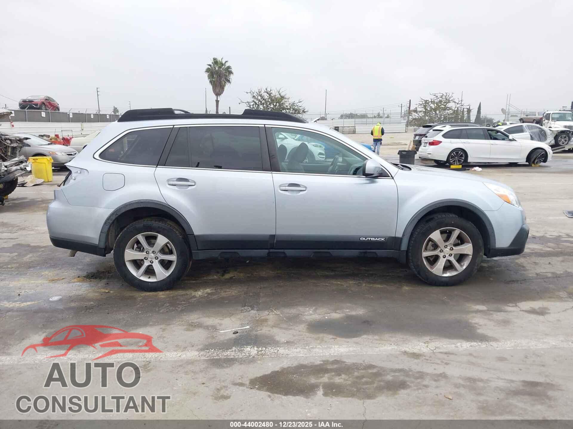 SUBARU OUTBACK 2014 - 4S4BRDNC4E2202694