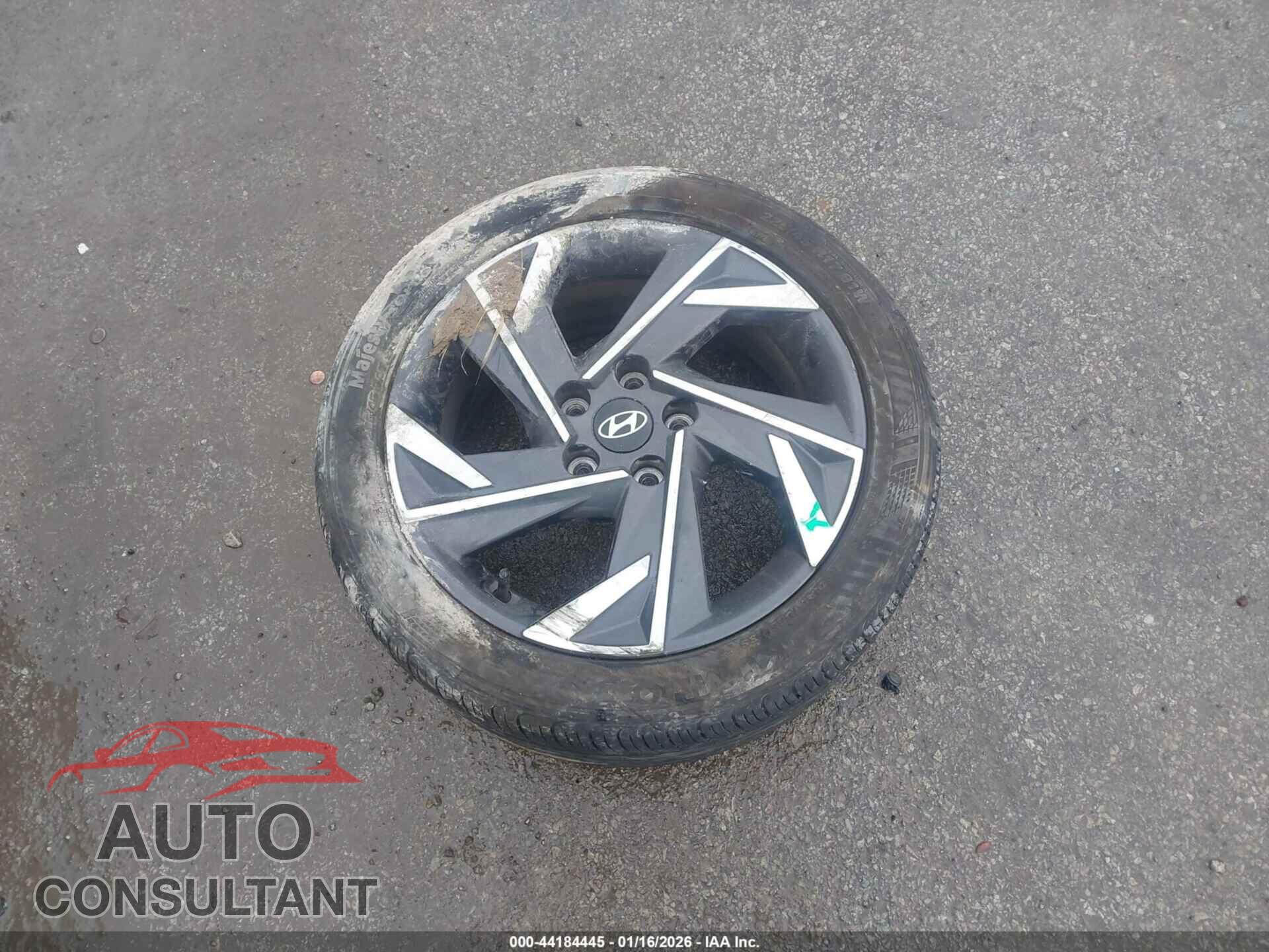 HYUNDAI ELANTRA 2025 - KMHLM4DG9SU994090