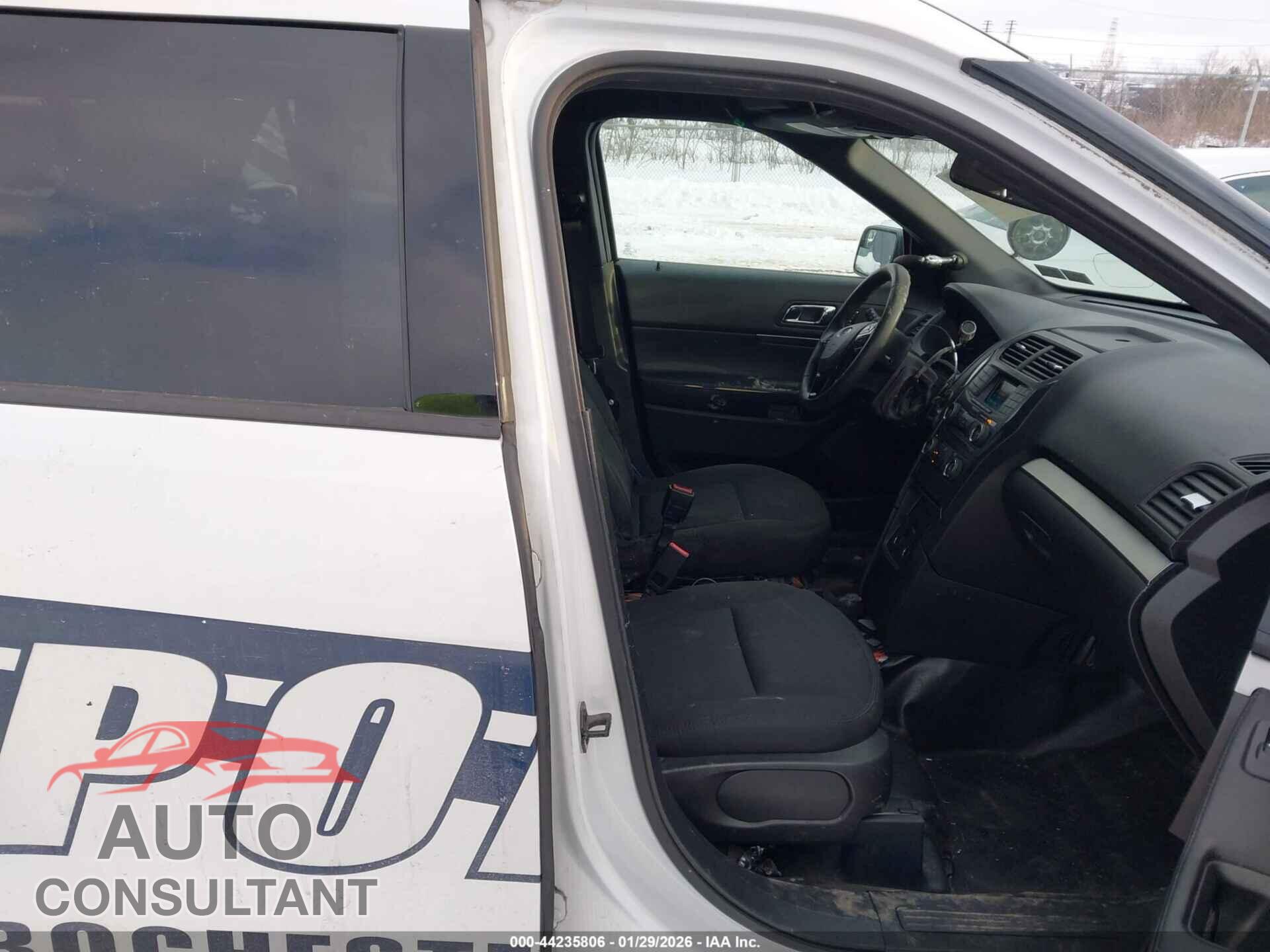 FORD POLICE INTERCEPTOR UTILITY 2018 - 1FM5K8AR4JGB13143