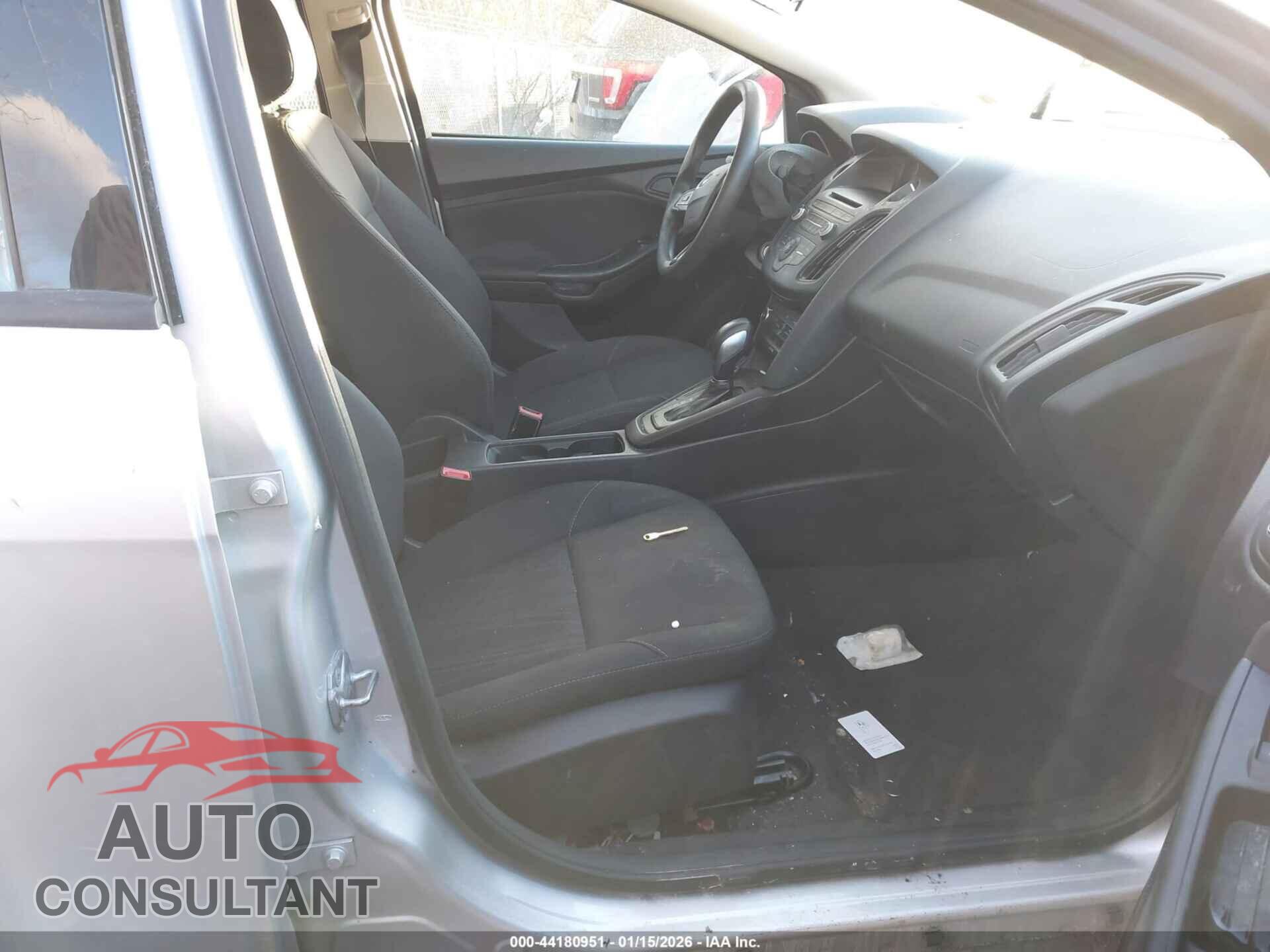 FORD FOCUS 2016 - 1FADP3E20GL366063
