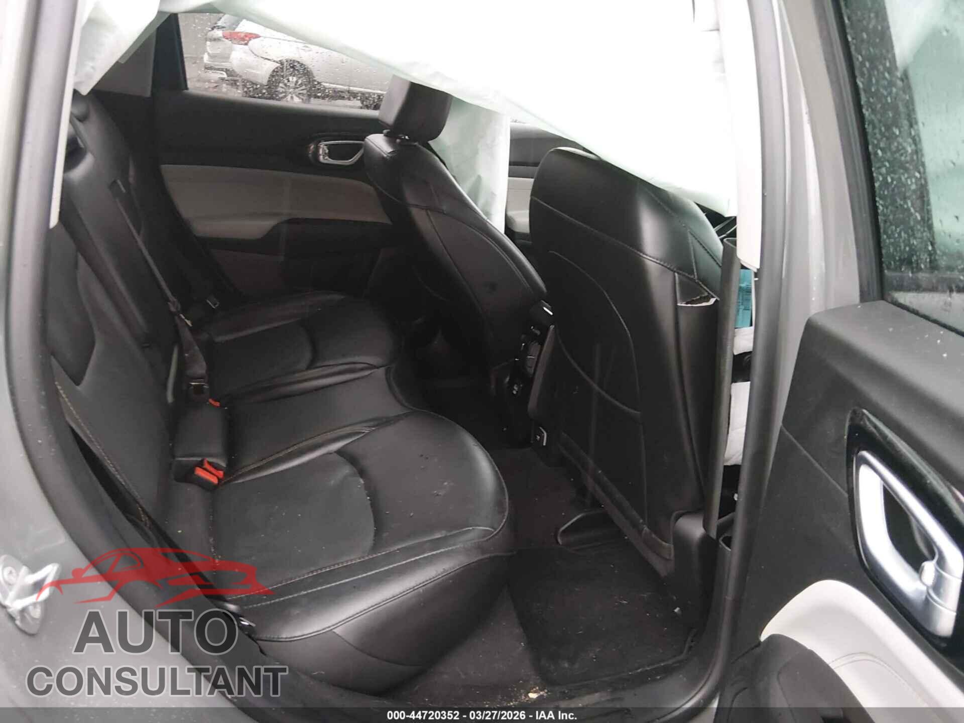 JEEP COMPASS 2022 - 3C4NJDCB1NT133951