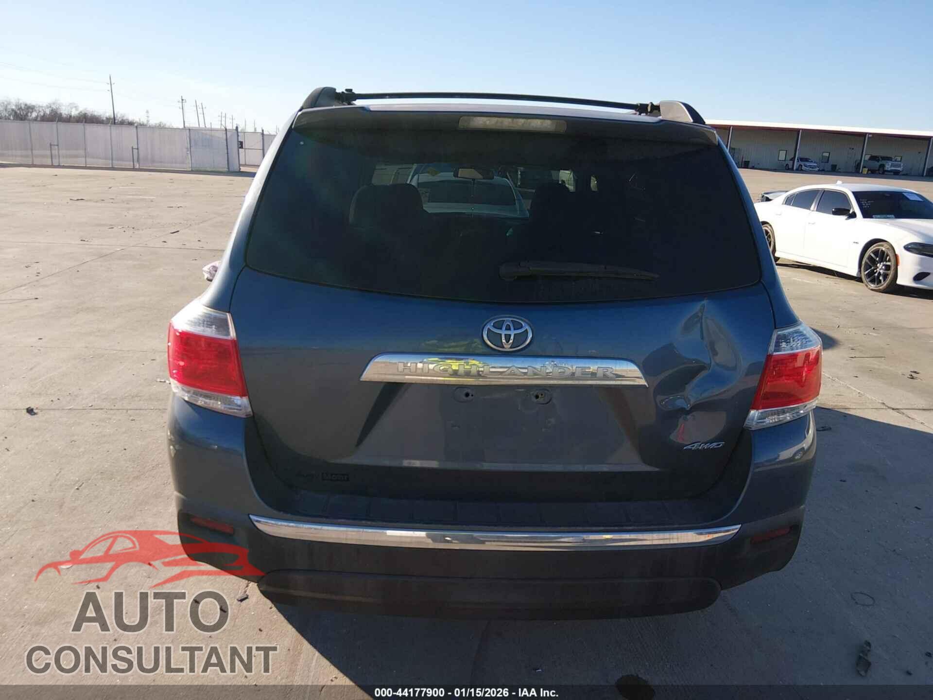 TOYOTA HIGHLANDER 2013 - 5TDBK3EH8DS218578