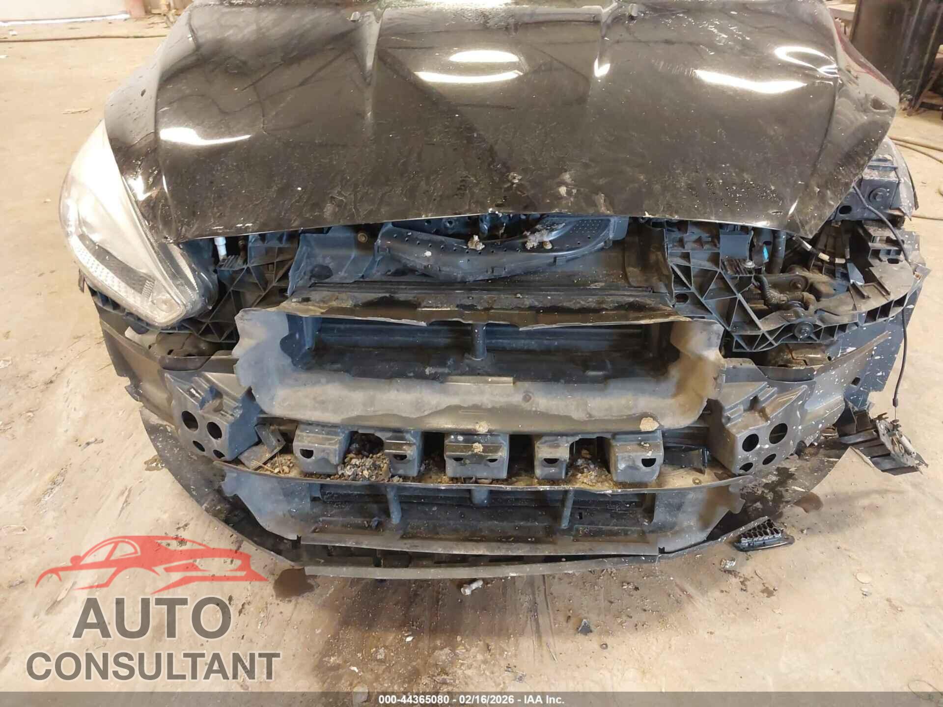 FORD FOCUS 2017 - 1FADP3K23HL214008