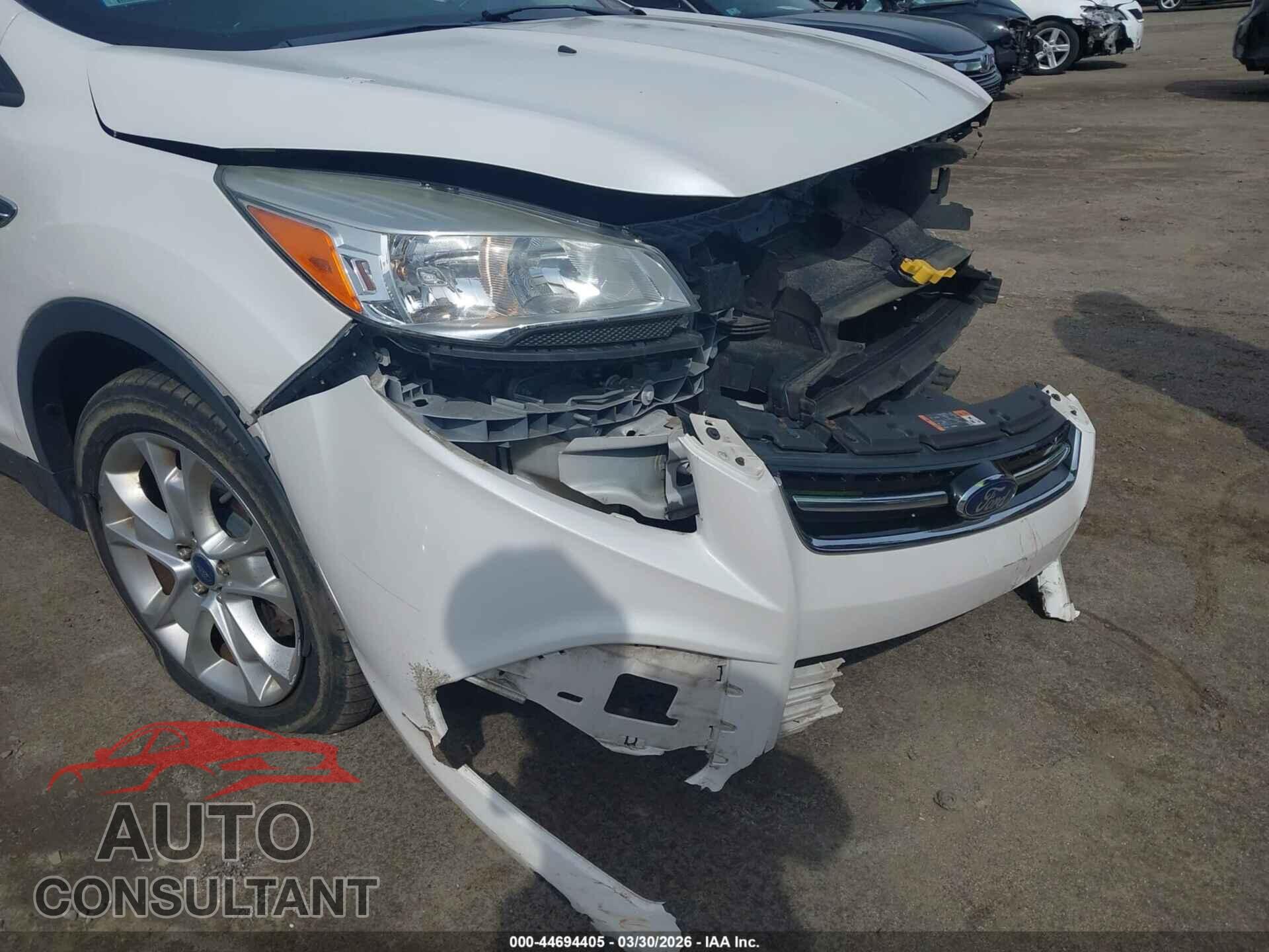 FORD ESCAPE 2015 - 1FMCU9J96FUB53854