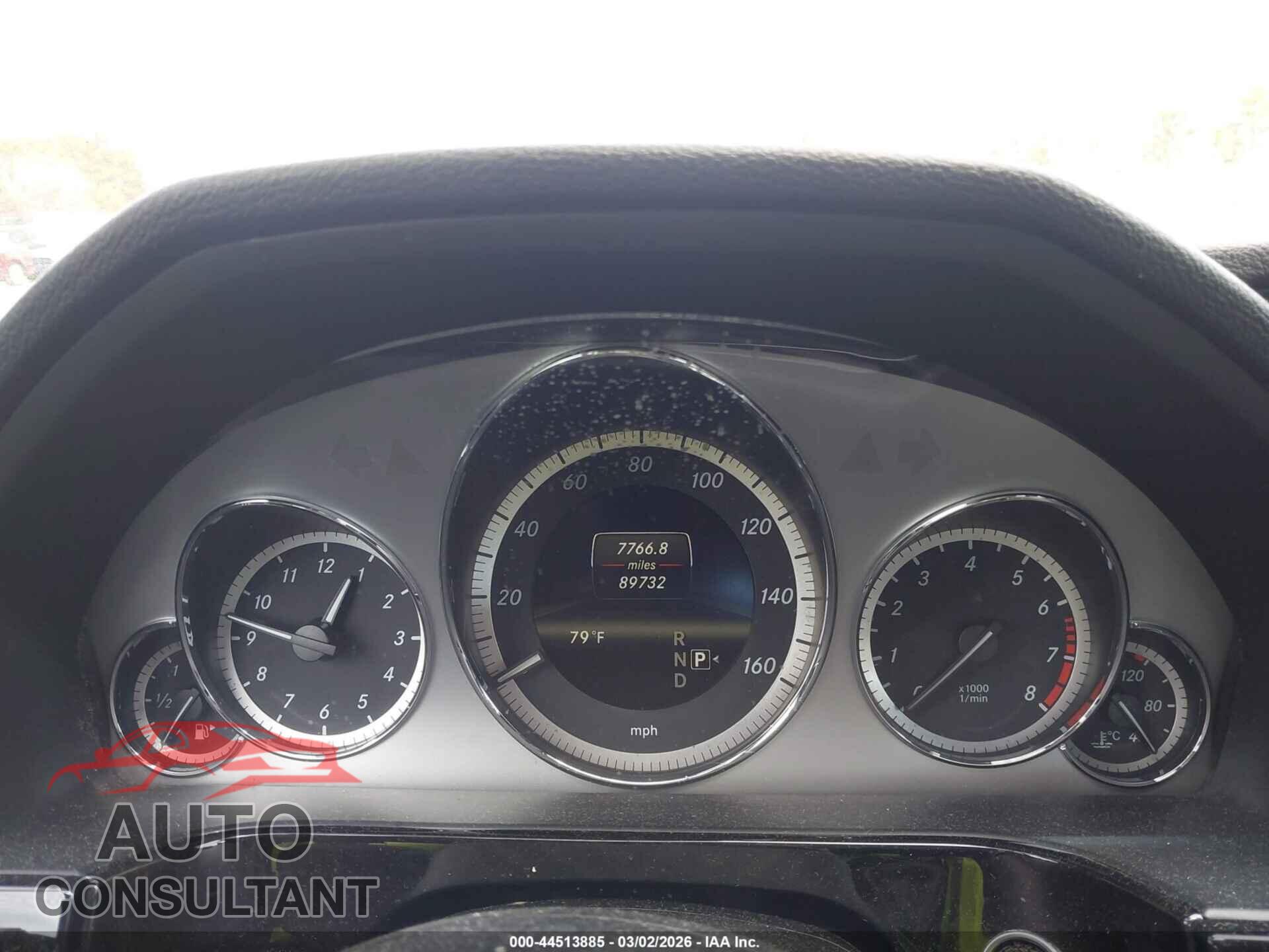 MERCEDES-BENZ E 550 2013 - WDDHF9BB2DA679201