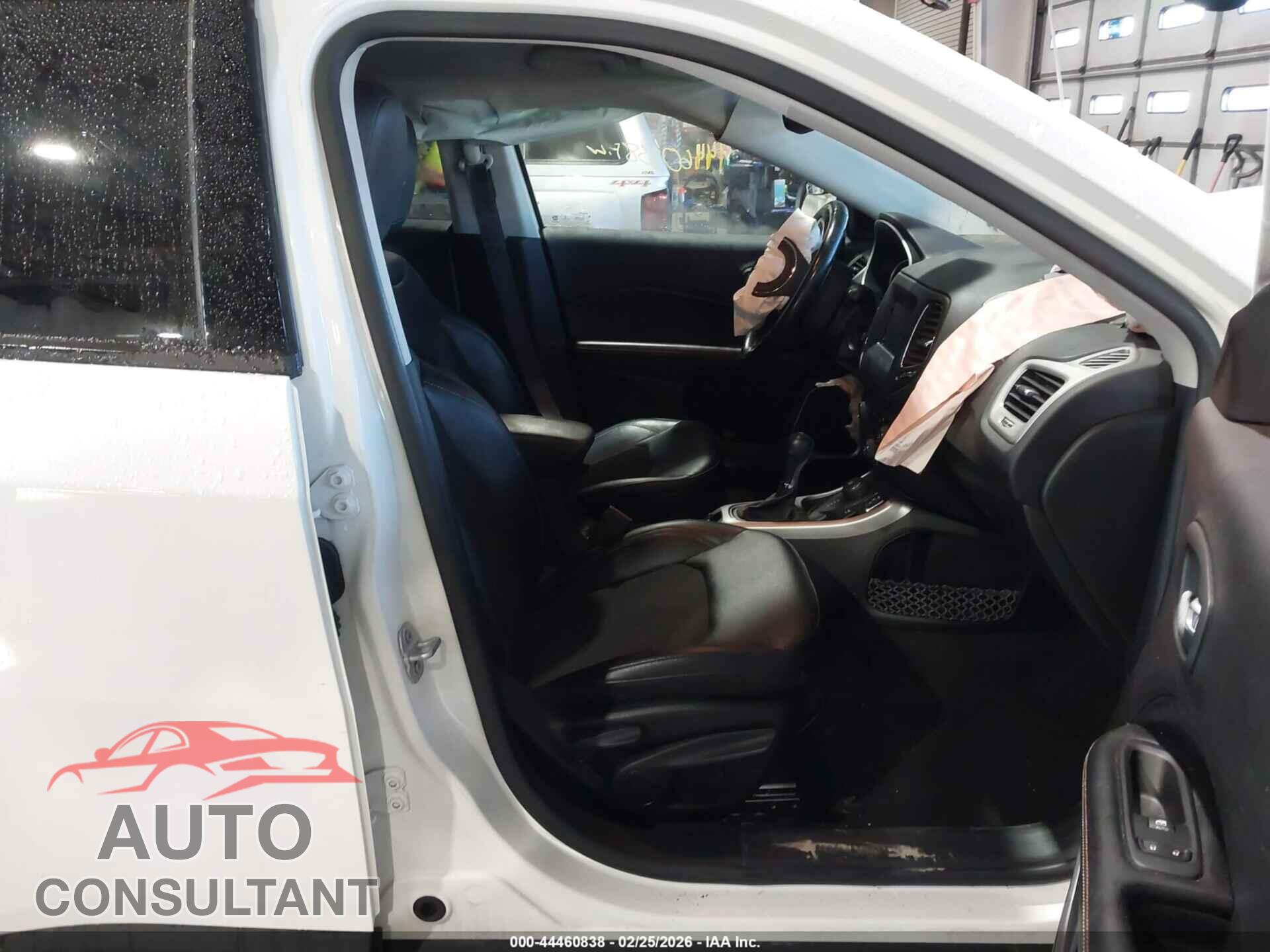 JEEP COMPASS 2020 - 3C4NJDBB8LT240770