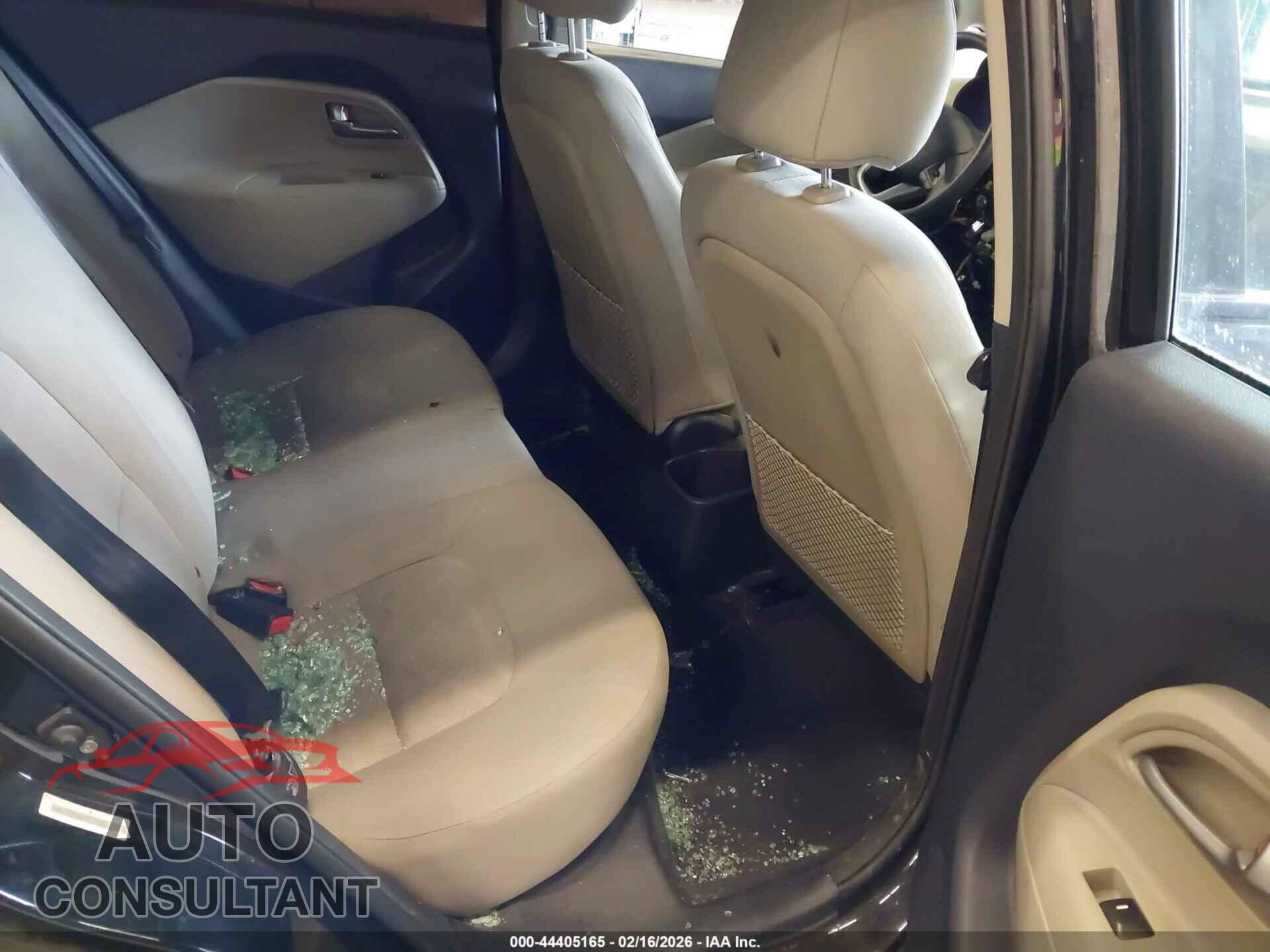 KIA RIO 2014 - KNADM4A38E6384715