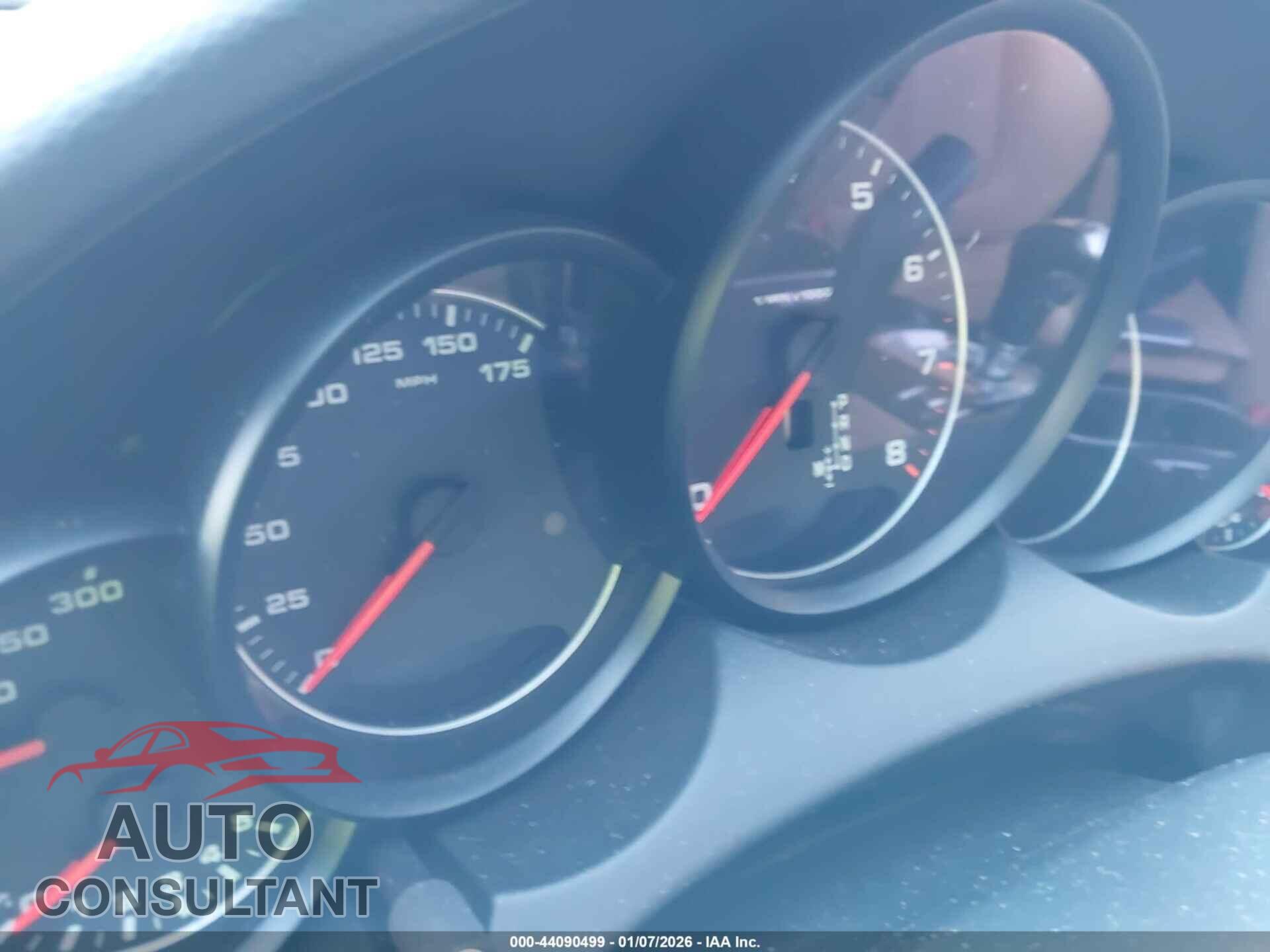 PORSCHE CAYENNE 2016 - WP1AA2A27GKA11569