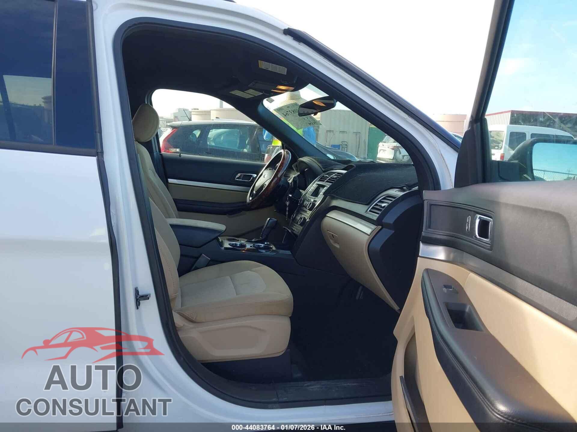 FORD EXPLORER 2017 - 1FM5K7B88HGC24451