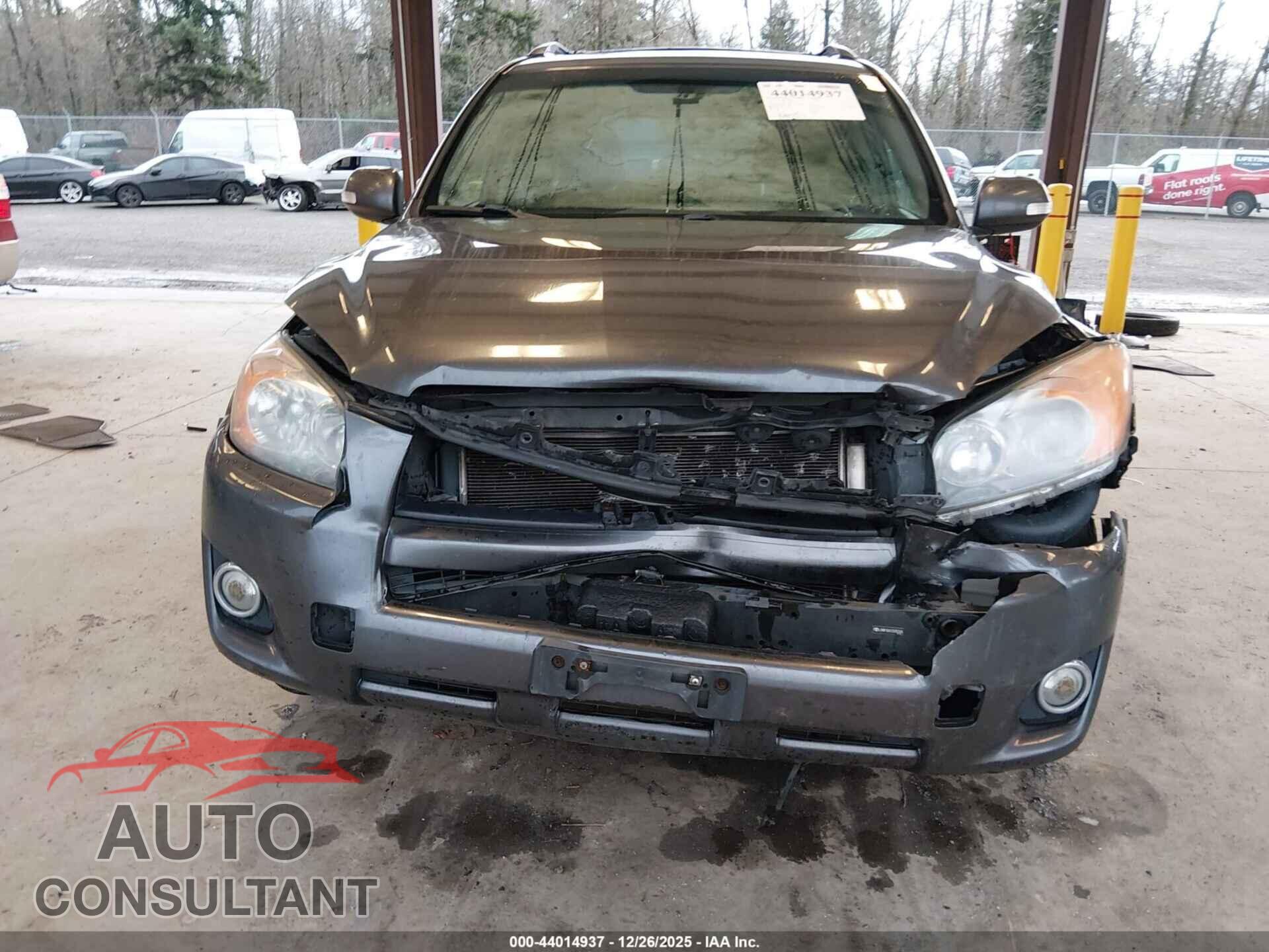 TOYOTA RAV4 2012 - JTMRF4DV1C5050206