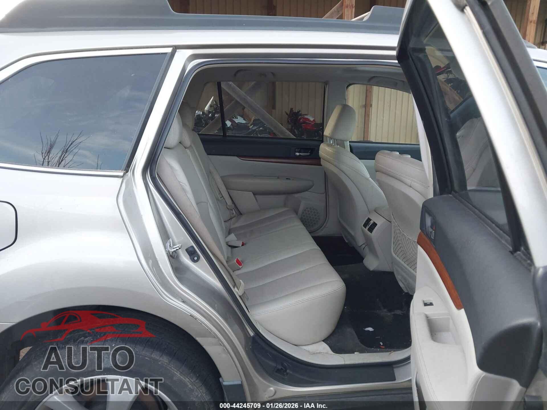 SUBARU OUTBACK 2014 - 4S4BRBNC8E3203703