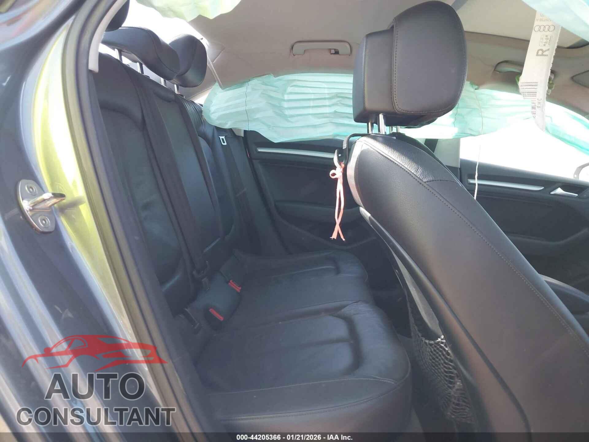 AUDI A3 2015 - WAUBFGFF4F1117981