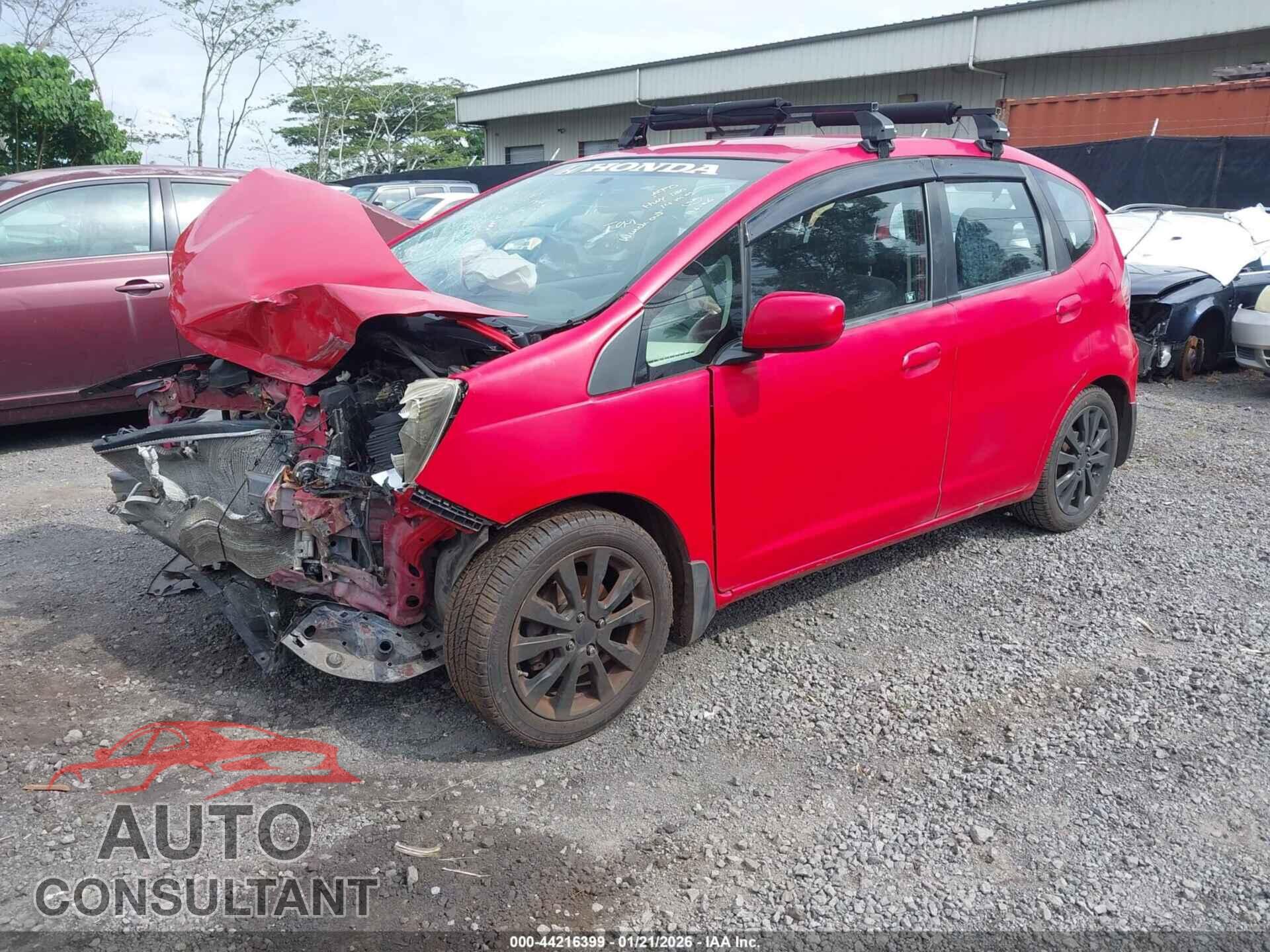 HONDA FIT 2013 - JHMGE8H30DC026162