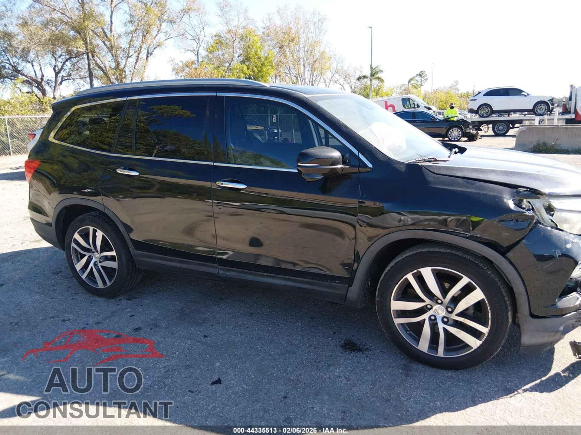 HONDA PILOT 2016 - 5FNYF5H96GB014207