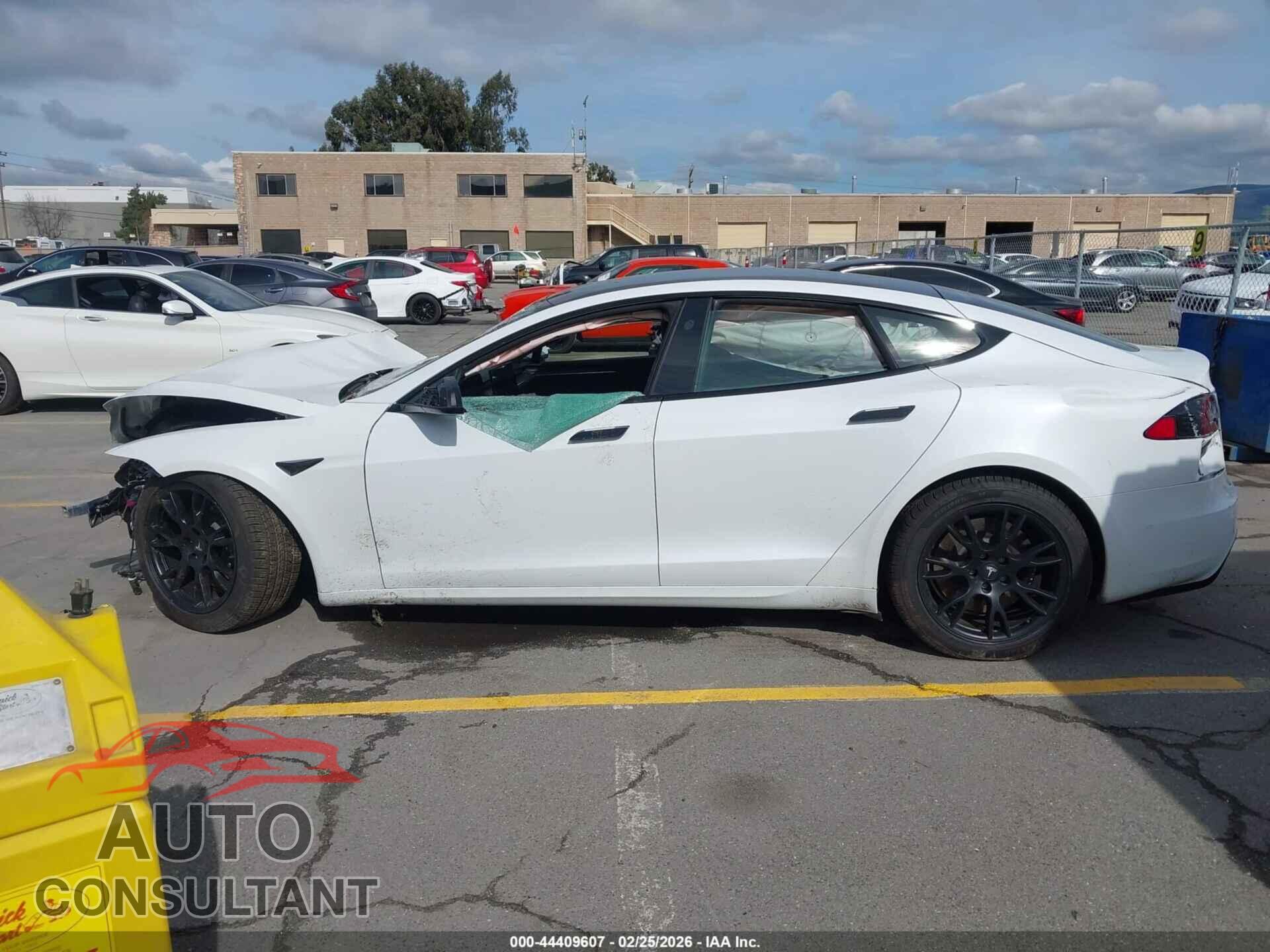 TESLA MODEL S 2021 - 5YJSA1E57MF447450