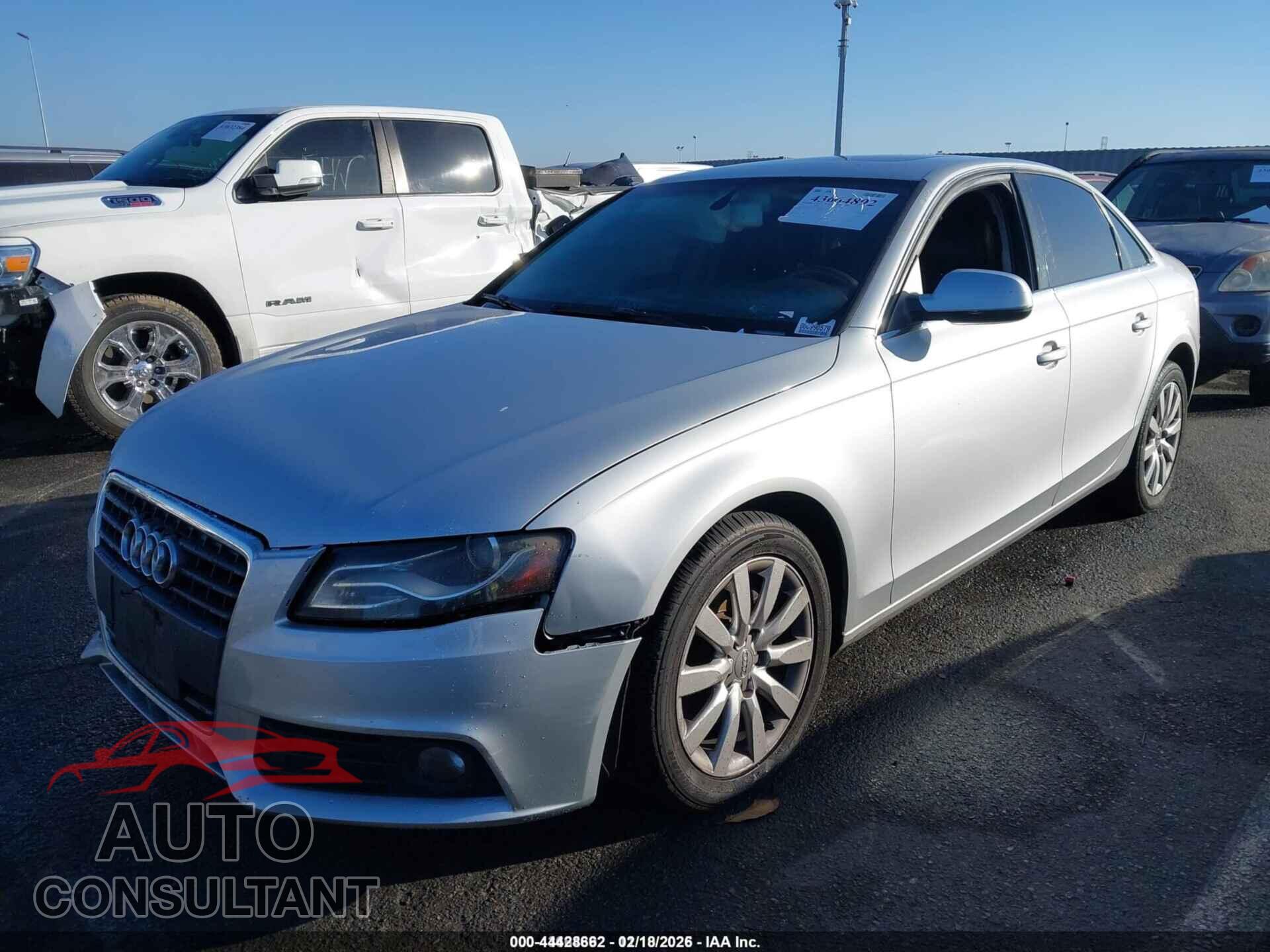 AUDI A4 2011 - WAUEFAFL2BN008664