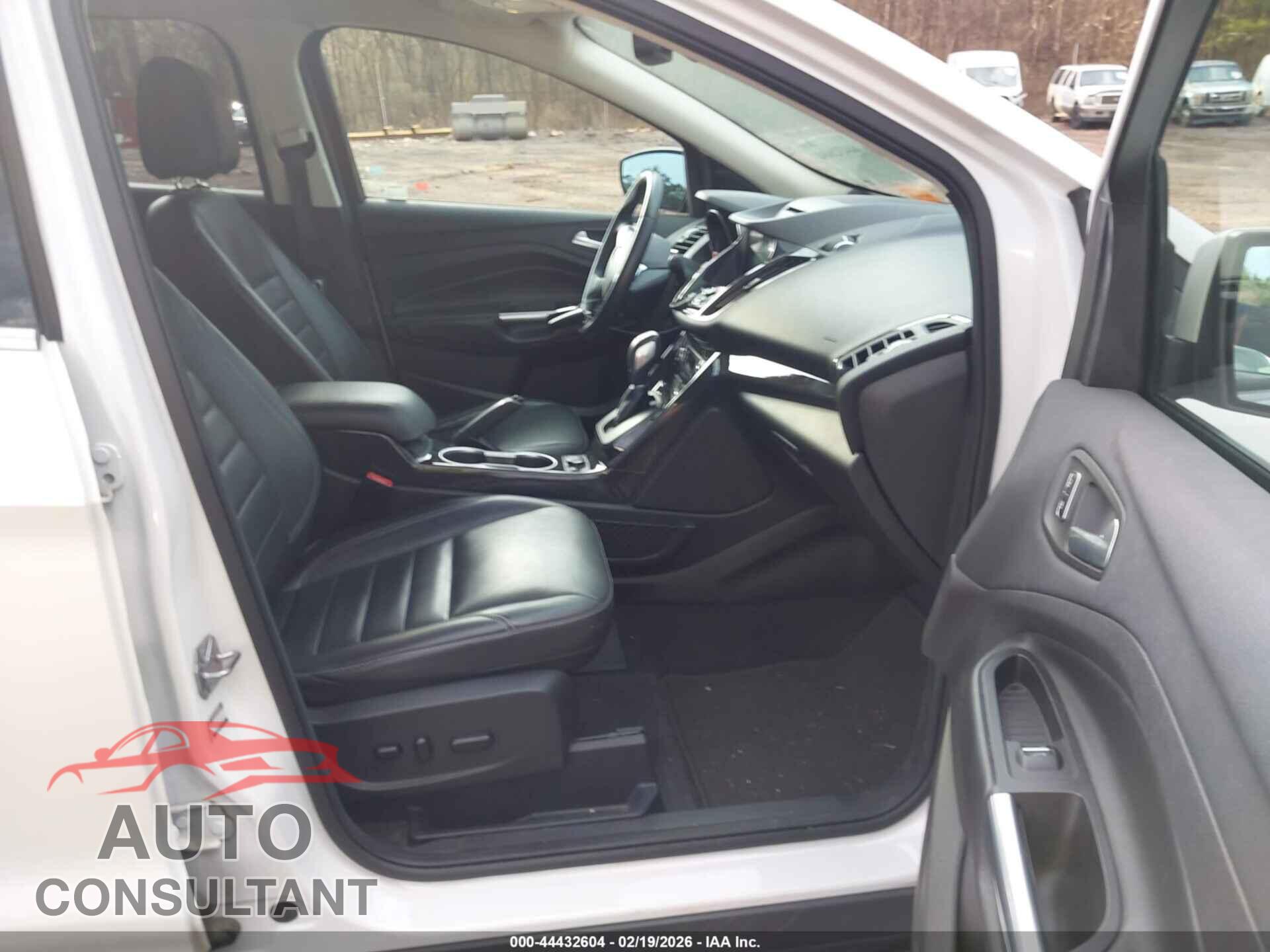 FORD ESCAPE 2016 - 1FMCU0JX2GUB22502