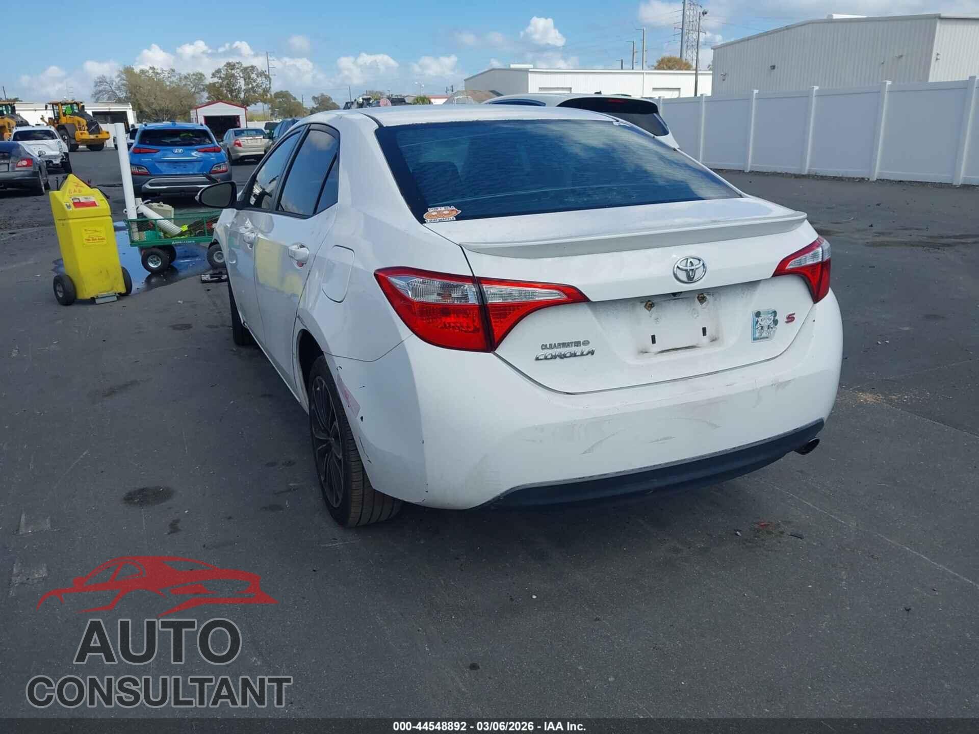 TOYOTA COROLLA 2015 - 2T1BURHE6FC467570