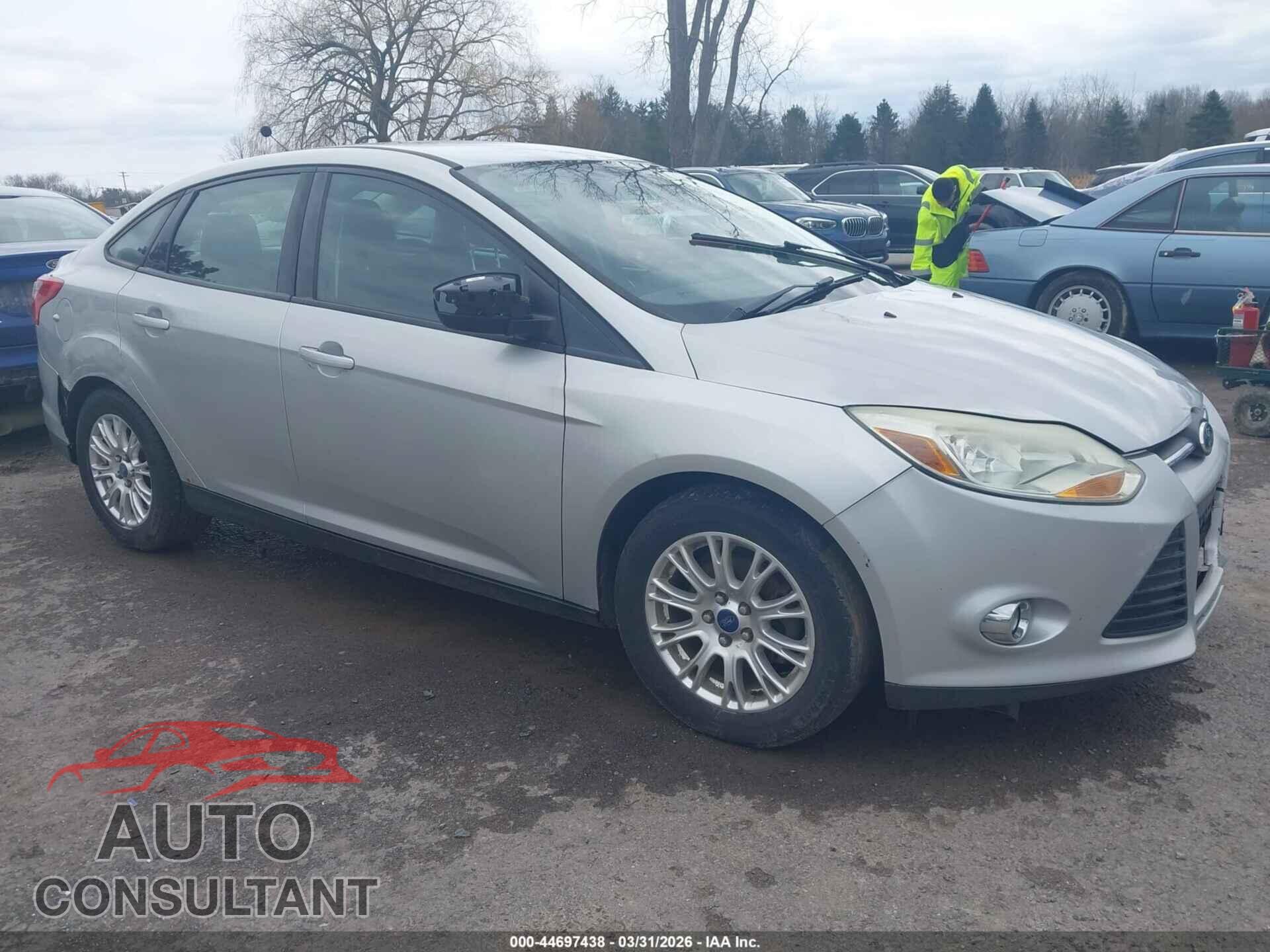 FORD FOCUS 2012 - 1FAHP3F23CL178910