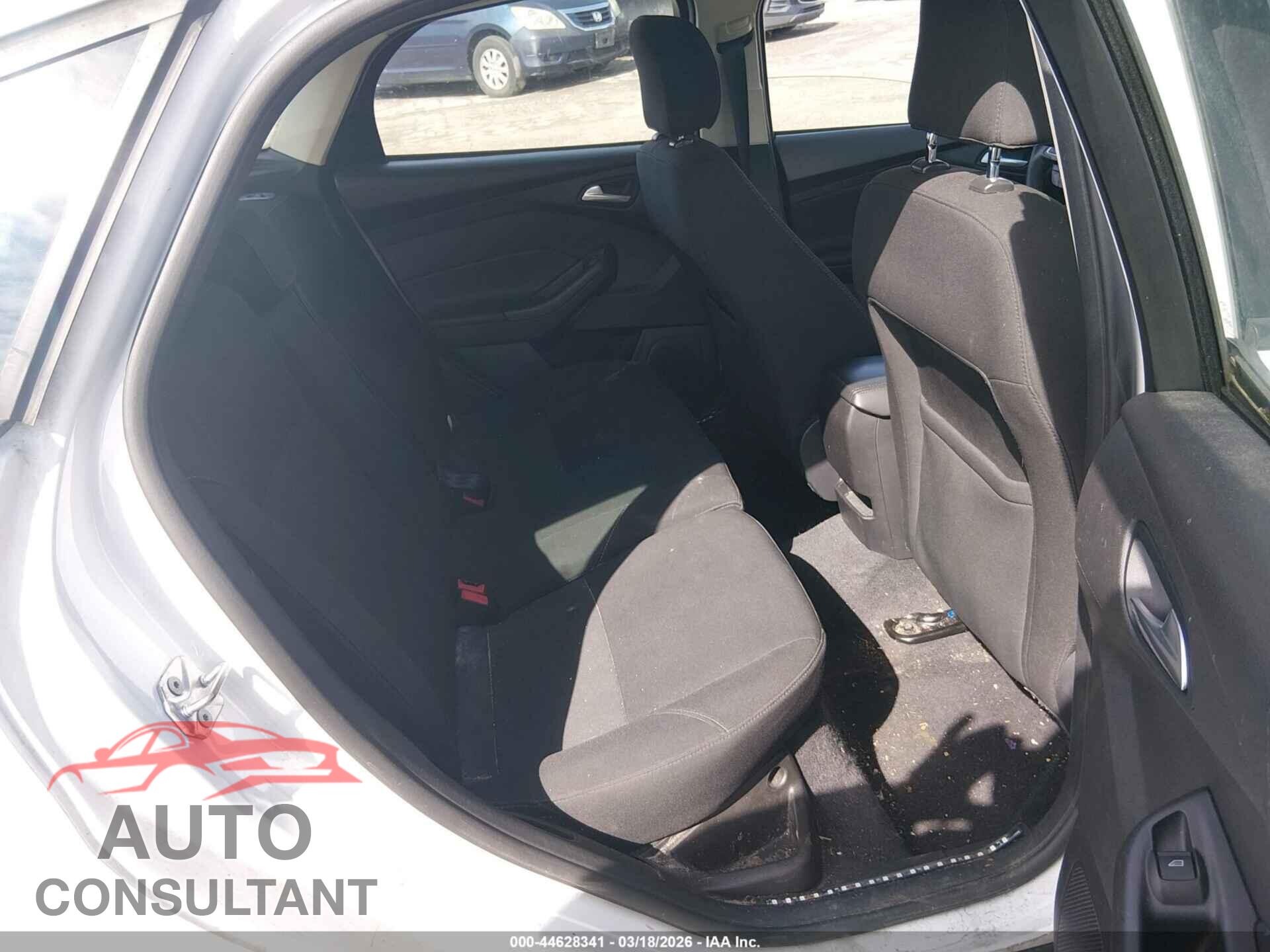 FORD FOCUS 2017 - 1FADP3K29HL216135