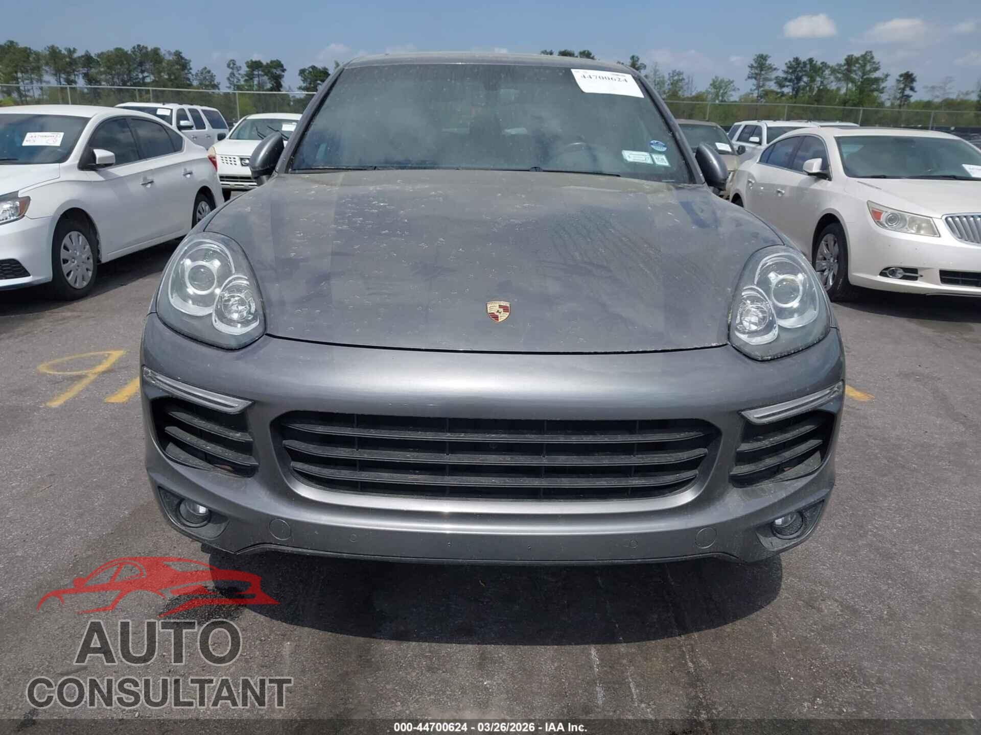 PORSCHE CAYENNE 2018 - WP1AA2A27JKA01440