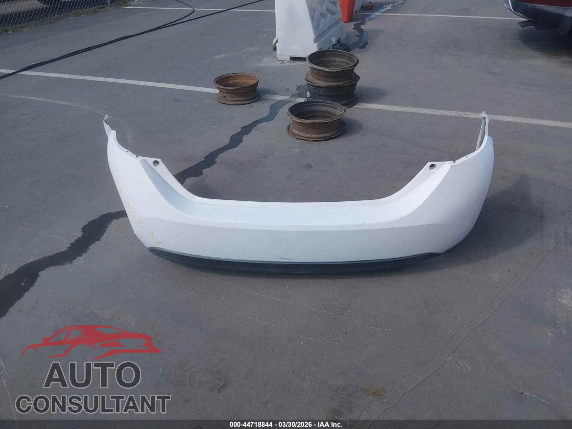 TOYOTA COROLLA 2019 - 2T1BURHEXKC191369