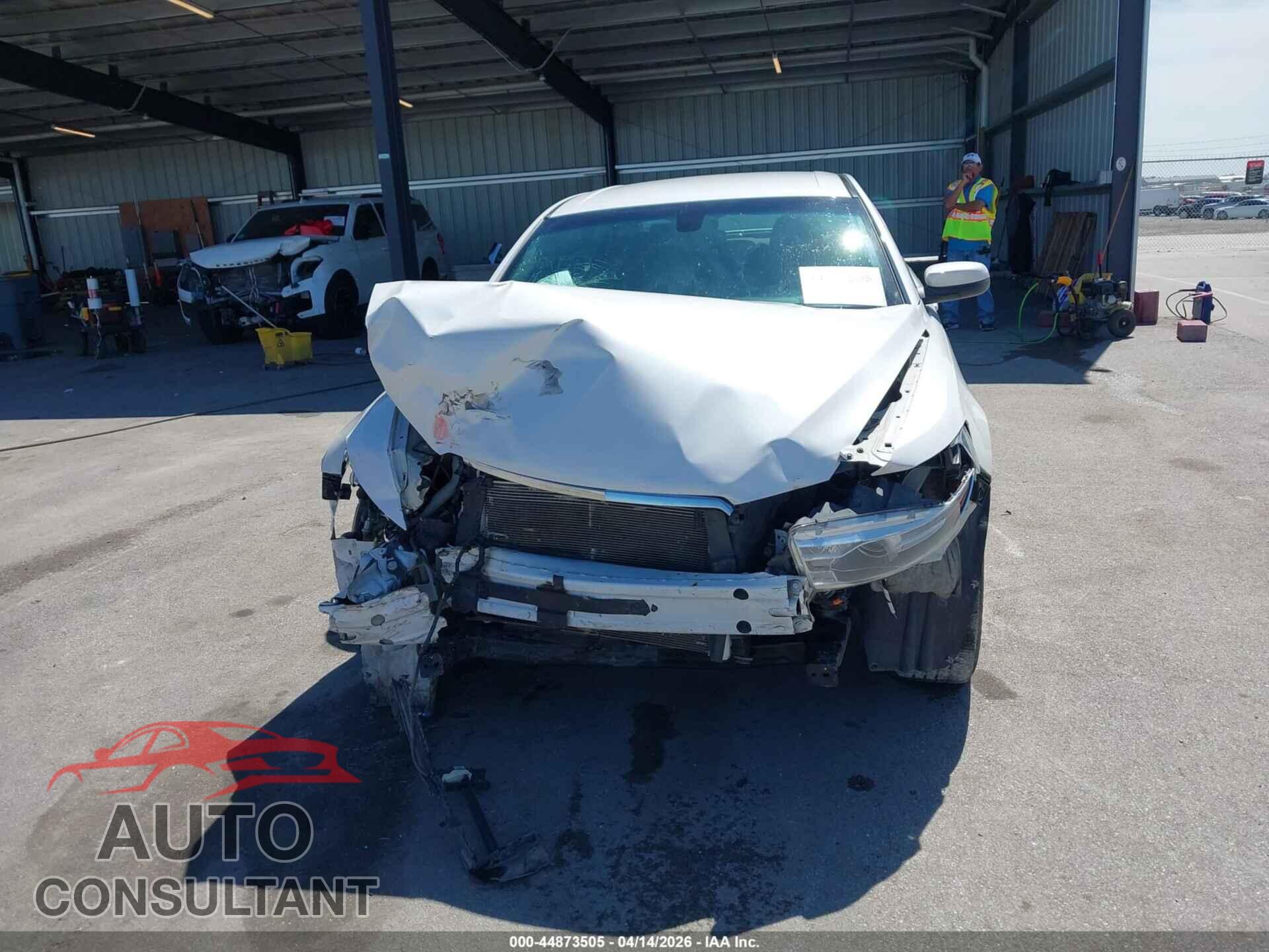 FORD TAURUS 2014 - 1FAHP2E88EG102434