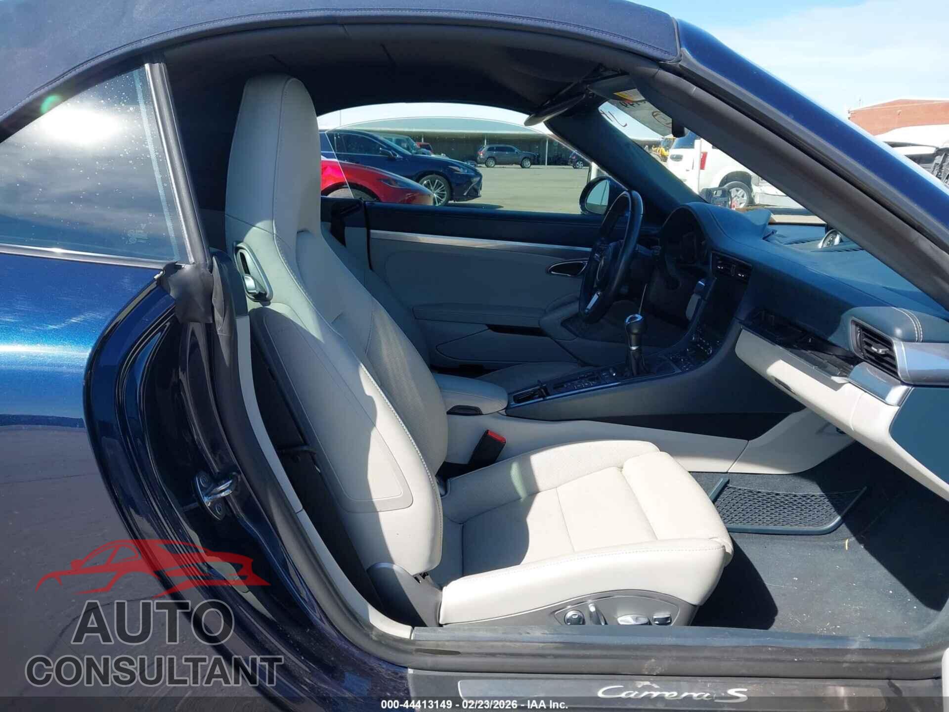 PORSCHE 911 2017 - WP0CB2A91HS154877