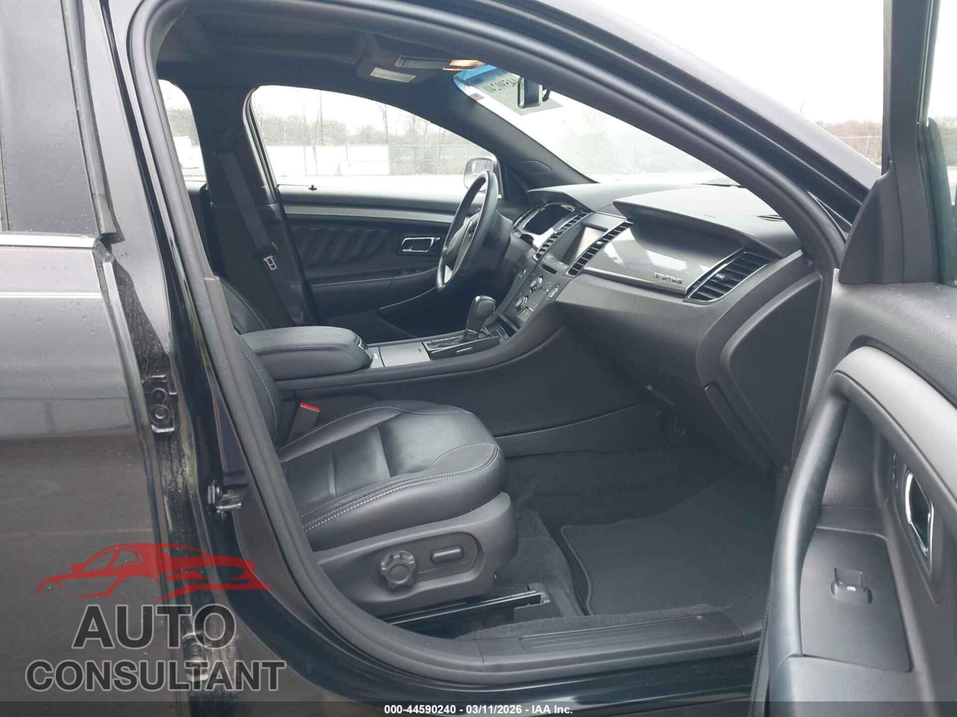 FORD TAURUS 2013 - 1FAHP2E82DG149537